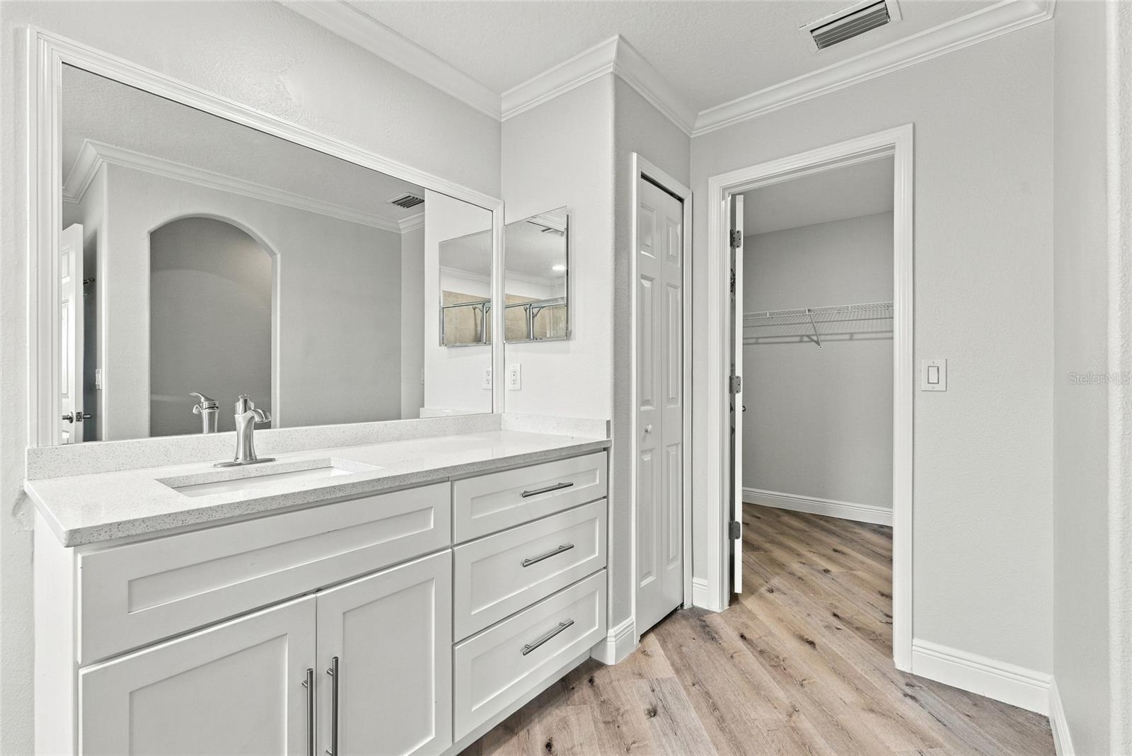 3327 THISTLEDOWN LN — photo 18