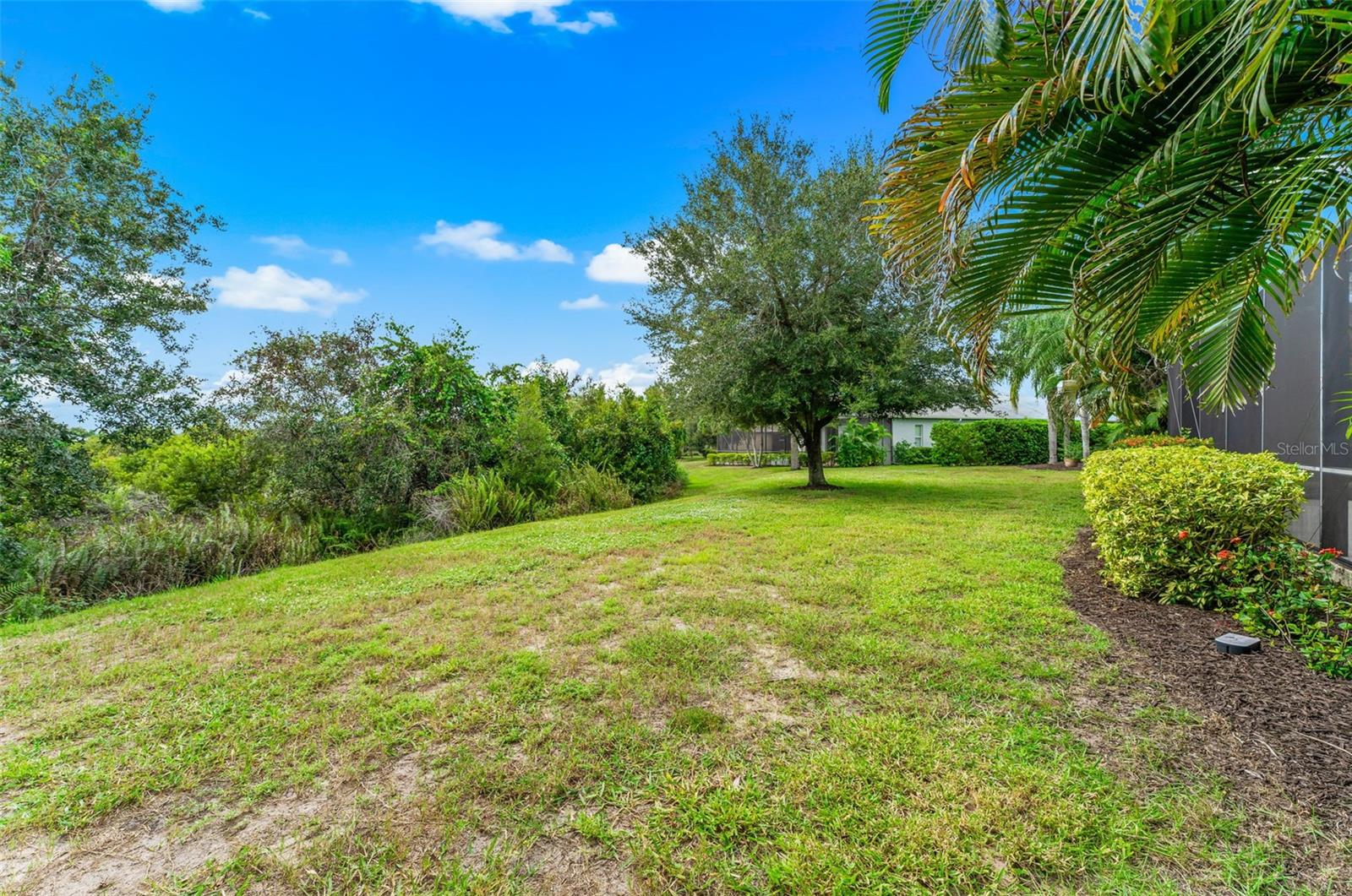 4720 CLAREMONT PARK DR — photo 44