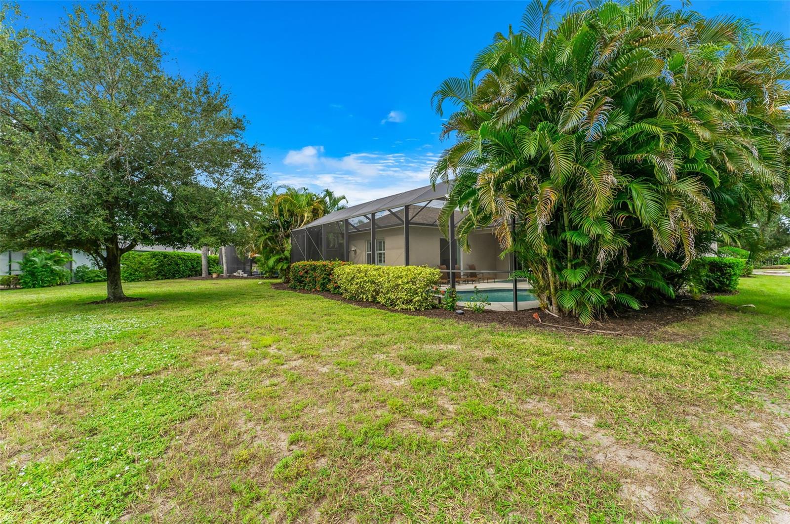 4720 CLAREMONT PARK DR — photo 43