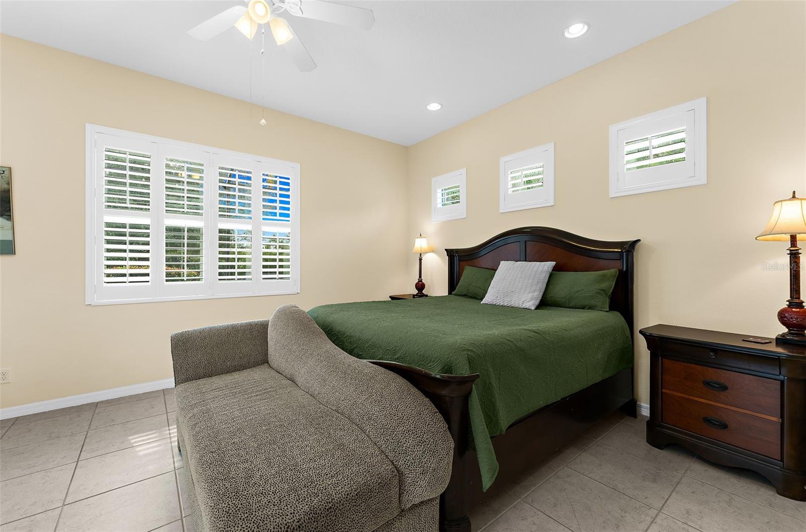 4720 CLAREMONT PARK DR — photo 24