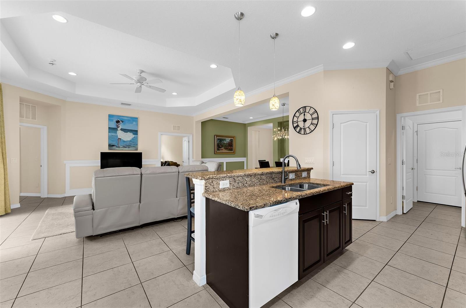 4720 CLAREMONT PARK DR — photo 16