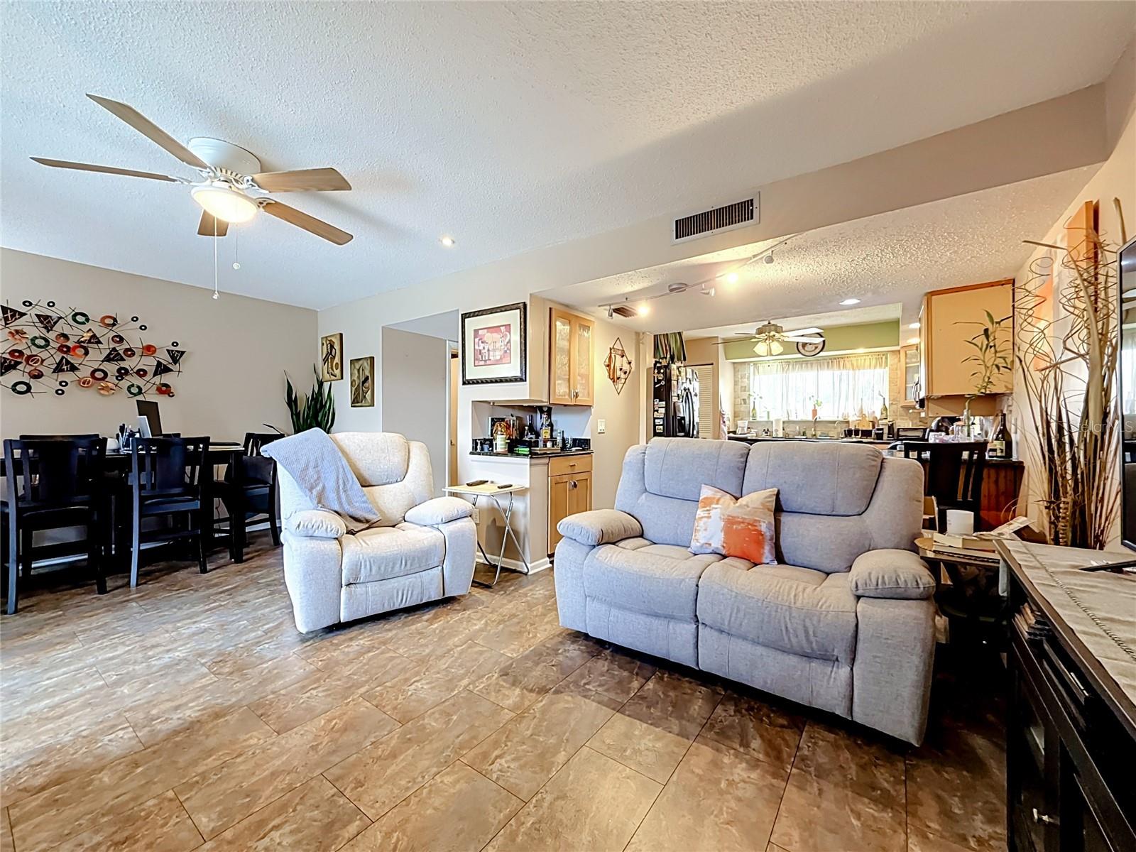 6305 NEWTOWN CIR #5B4 — photo 10