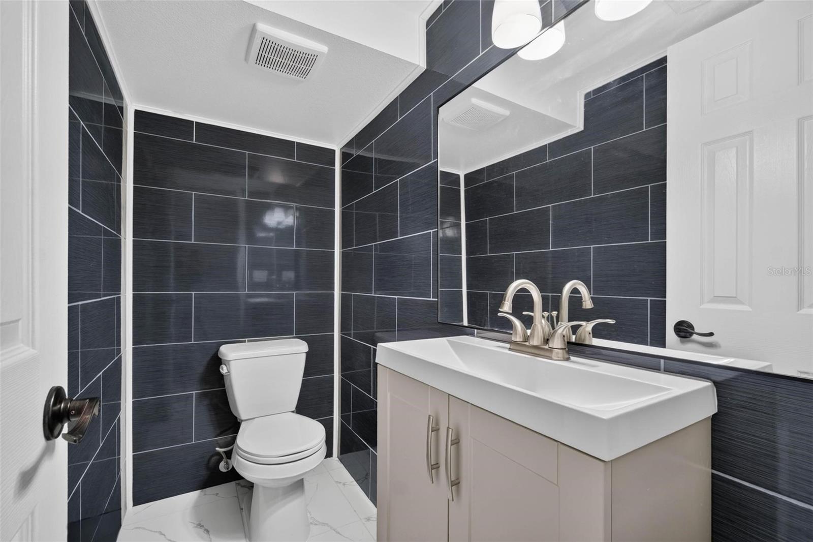 14452 REUTER STRASSE CIR #710 — photo 6