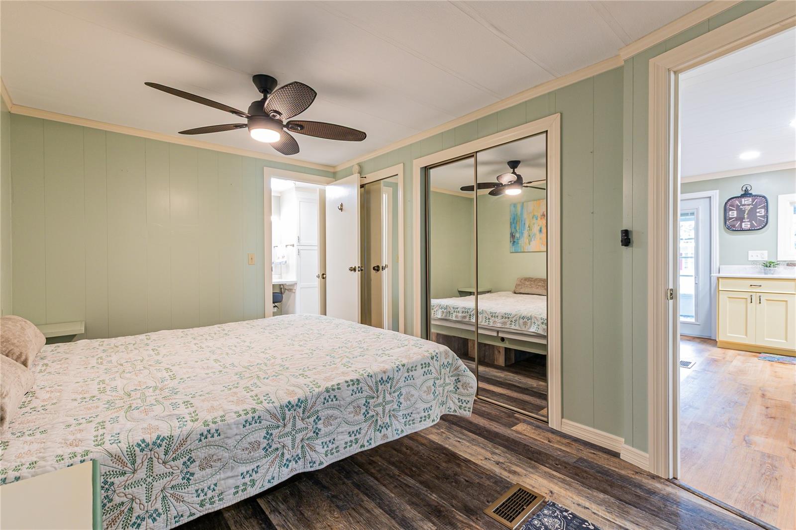 5421 MOHAWK ST — photo 31