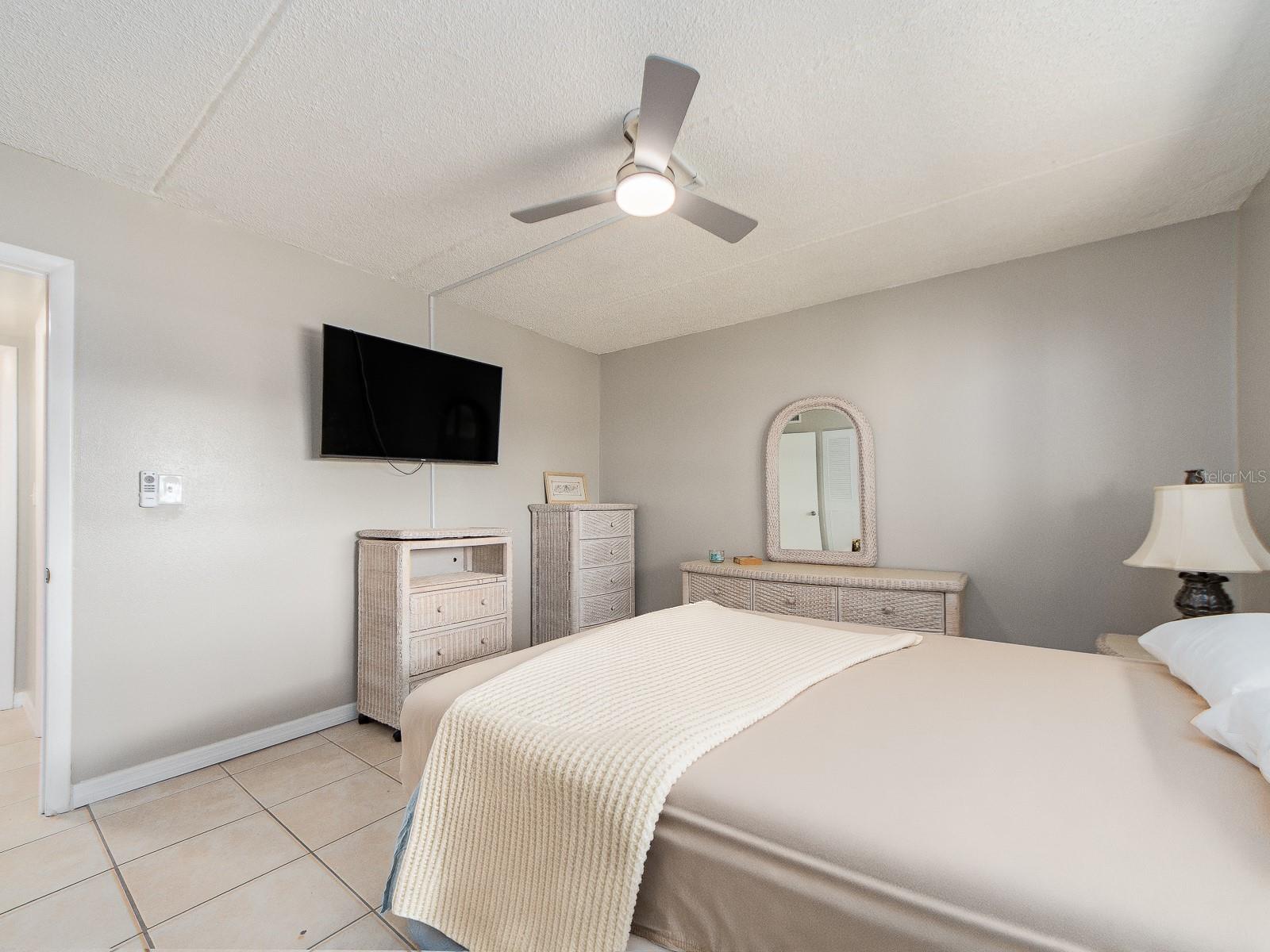 868 BAYWAY BLVD #208 — photo 22
