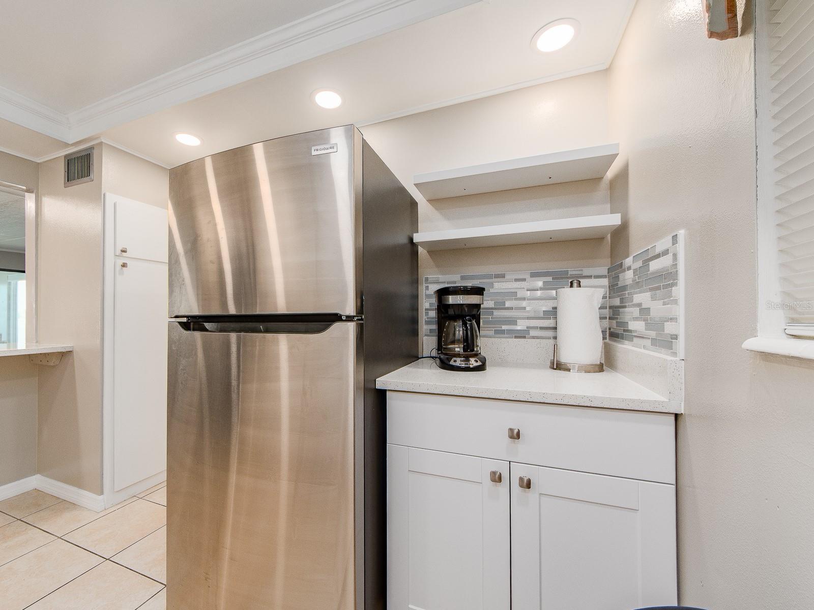 868 BAYWAY BLVD #208 — photo 4