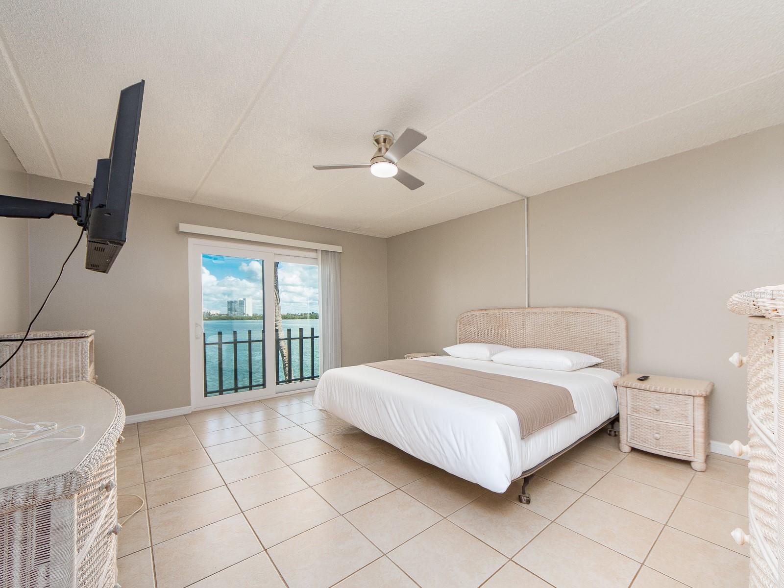 868 BAYWAY BLVD #208 — photo 17