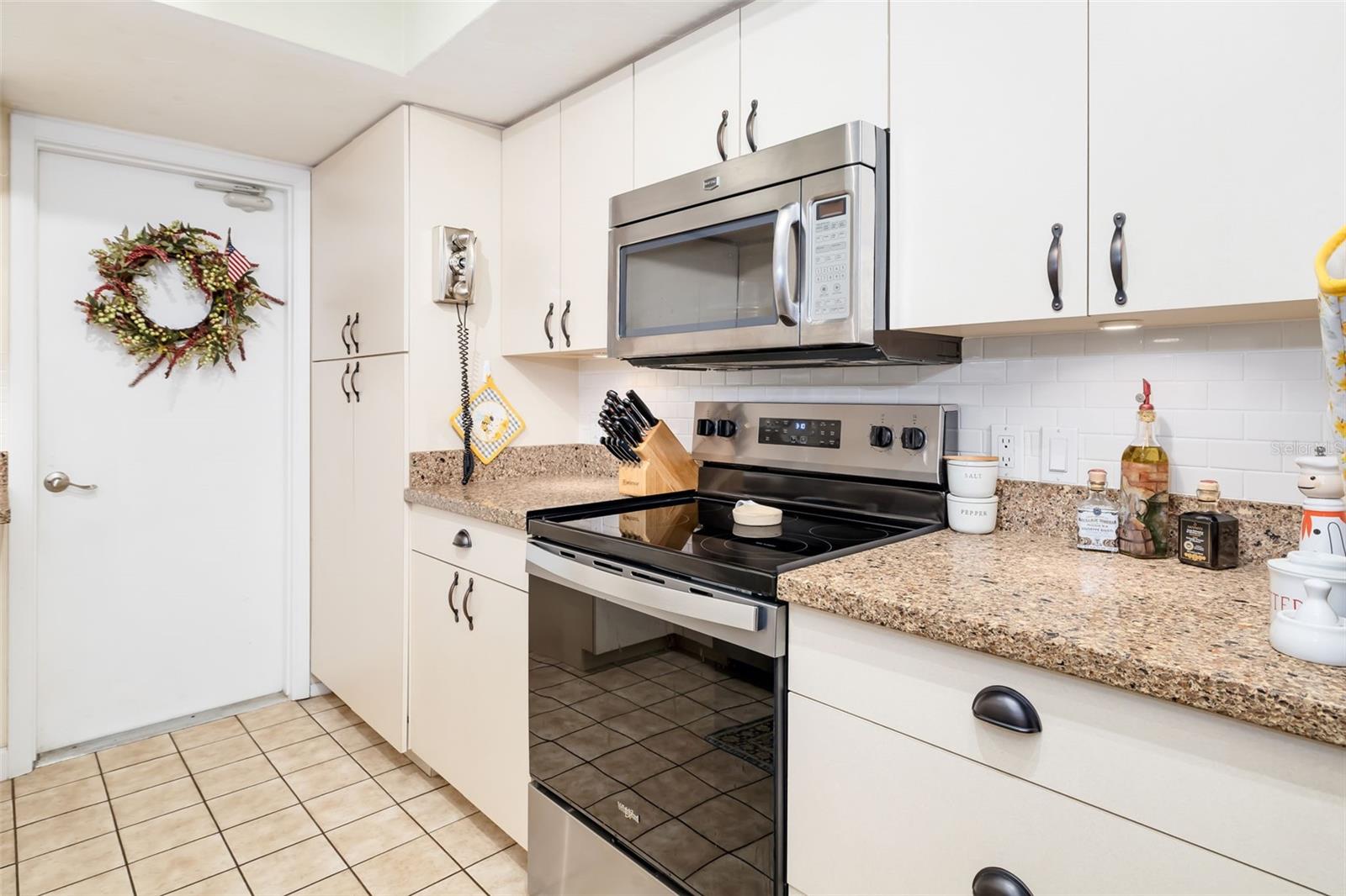 3012 HYDE PARK ST — photo 9