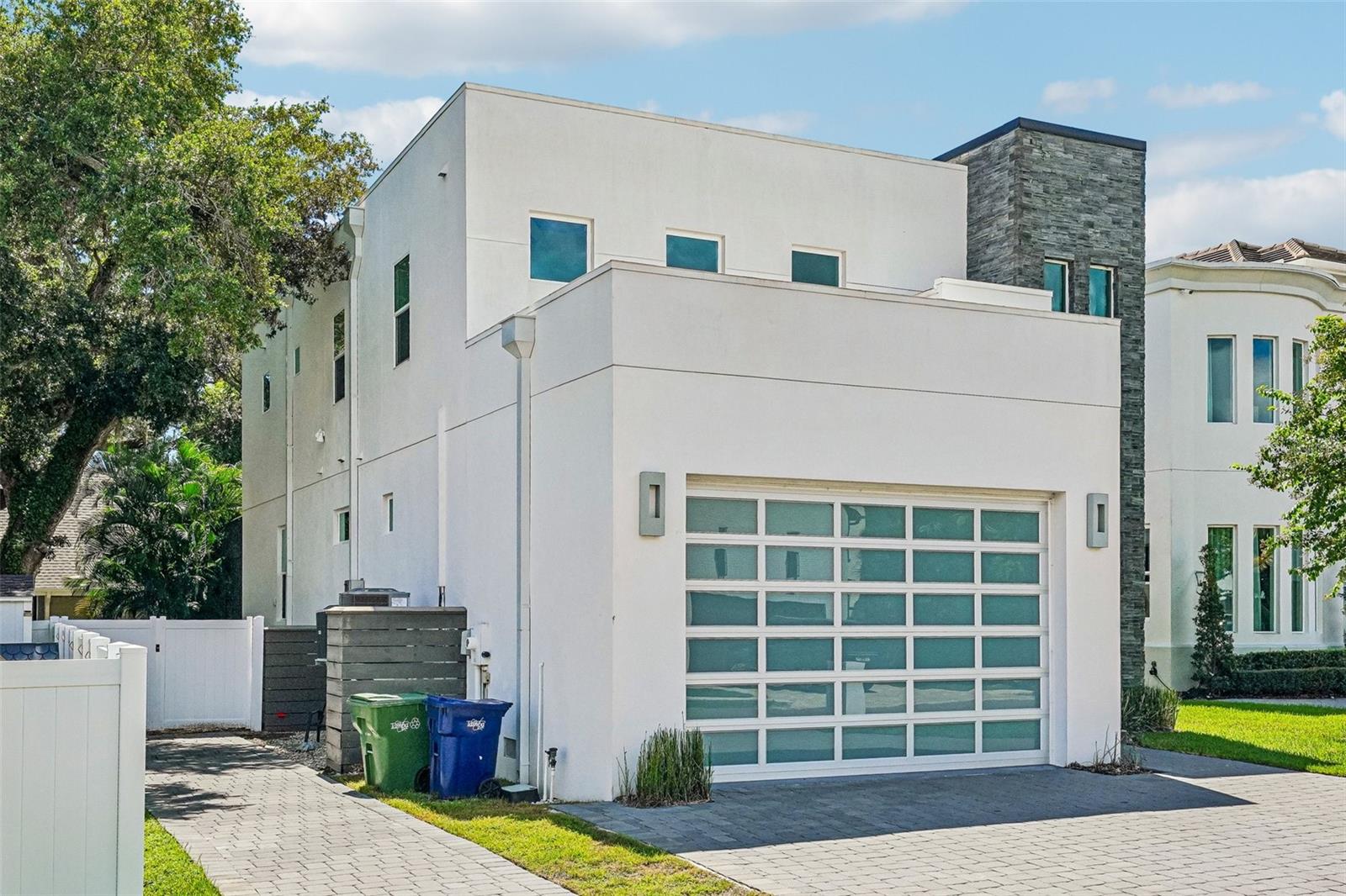 2706 W TRILBY AVE — photo 68