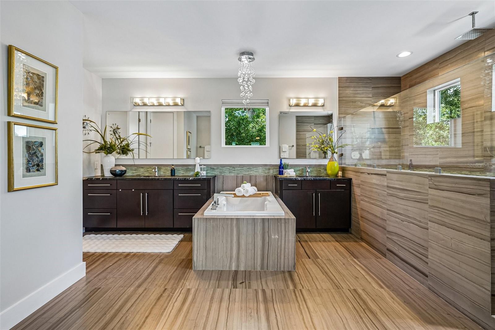 2706 W TRILBY AVE — photo 32