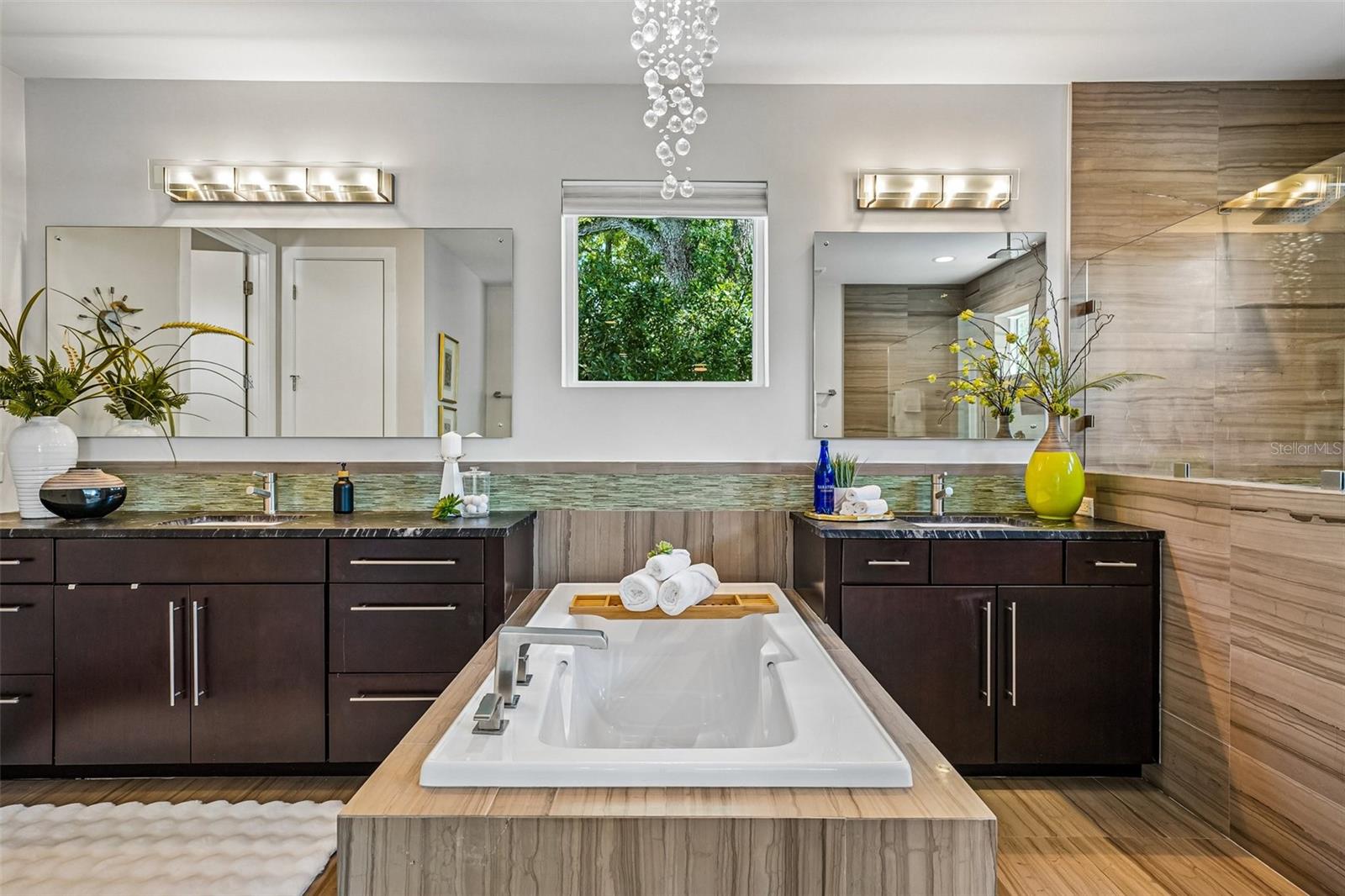 2706 W TRILBY AVE — photo 43