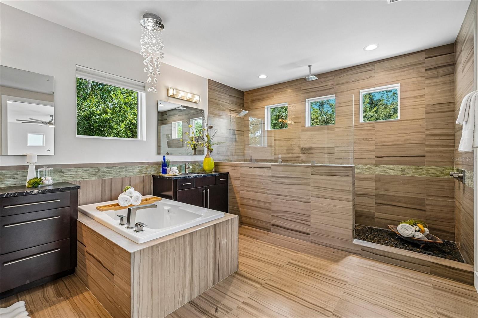 2706 W TRILBY AVE — photo 31