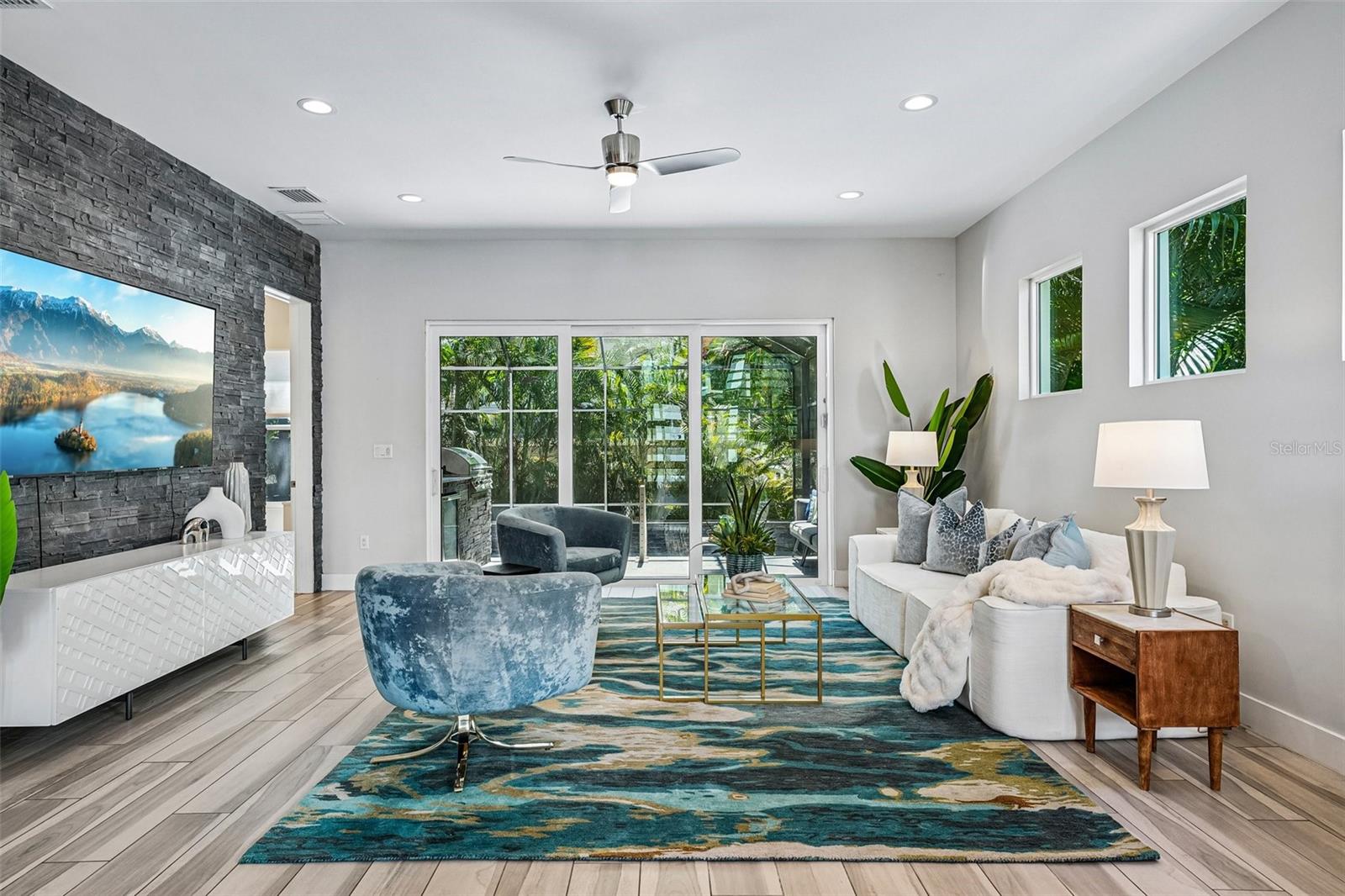 2706 W TRILBY AVE — photo 12