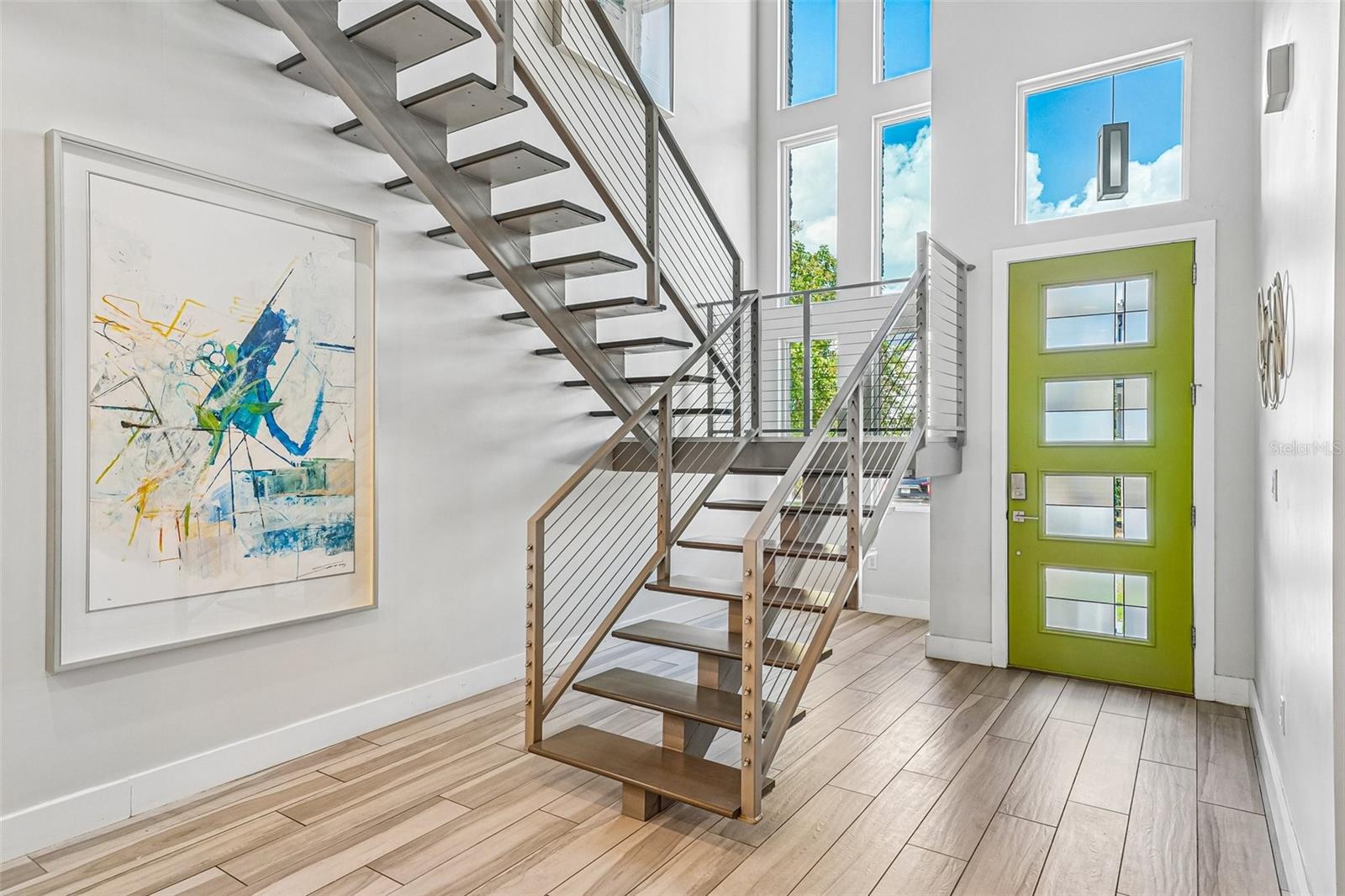 2706 W TRILBY AVE — photo 3