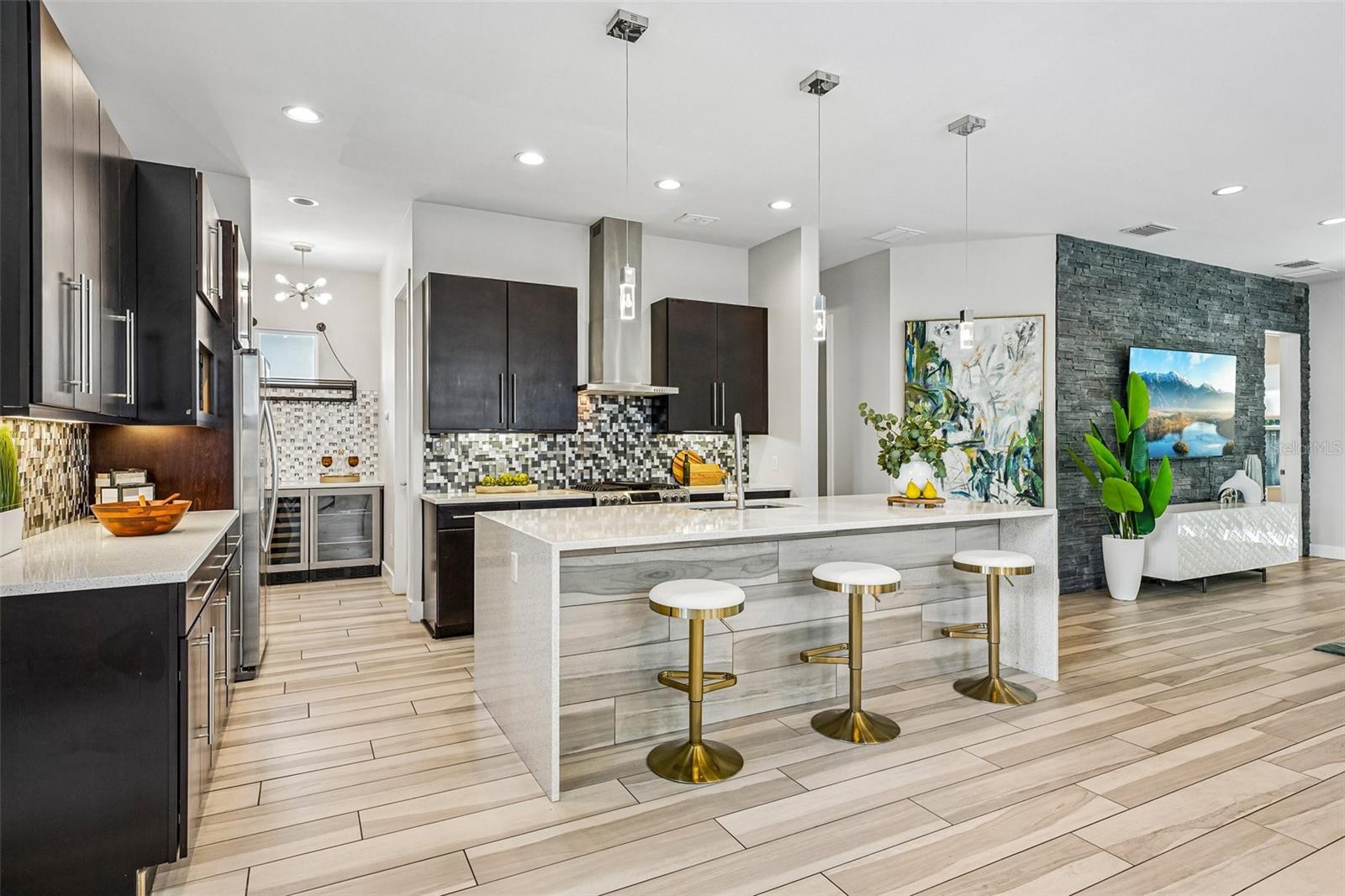 2706 W TRILBY AVE — photo 20