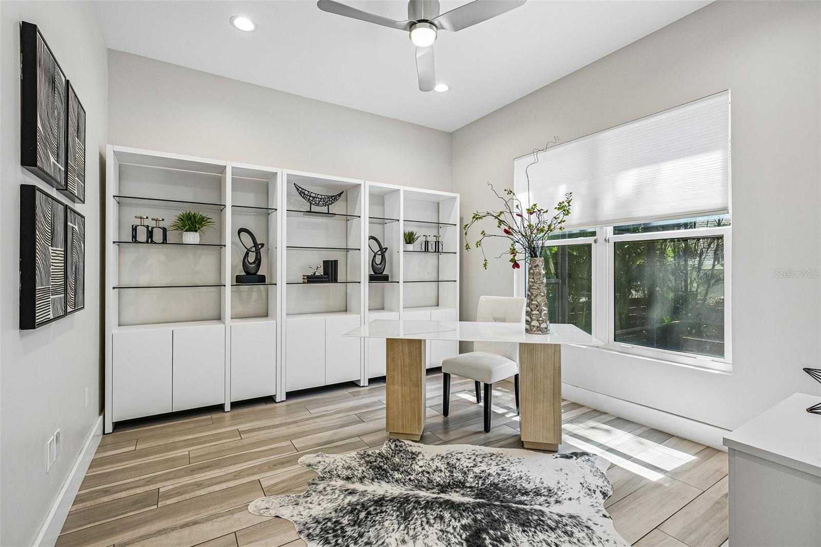 2706 W TRILBY AVE — photo 24