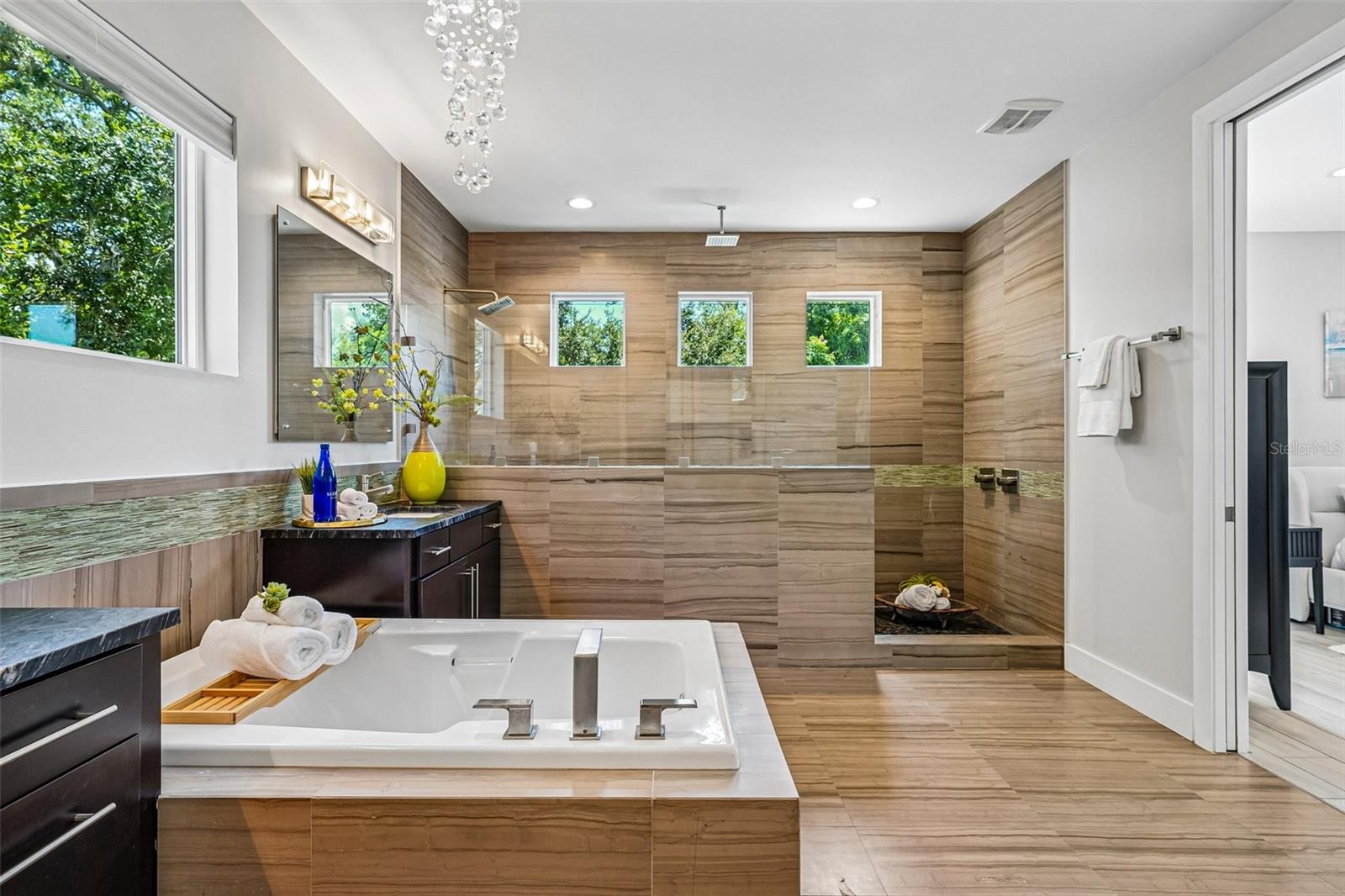2706 W TRILBY AVE — photo 47