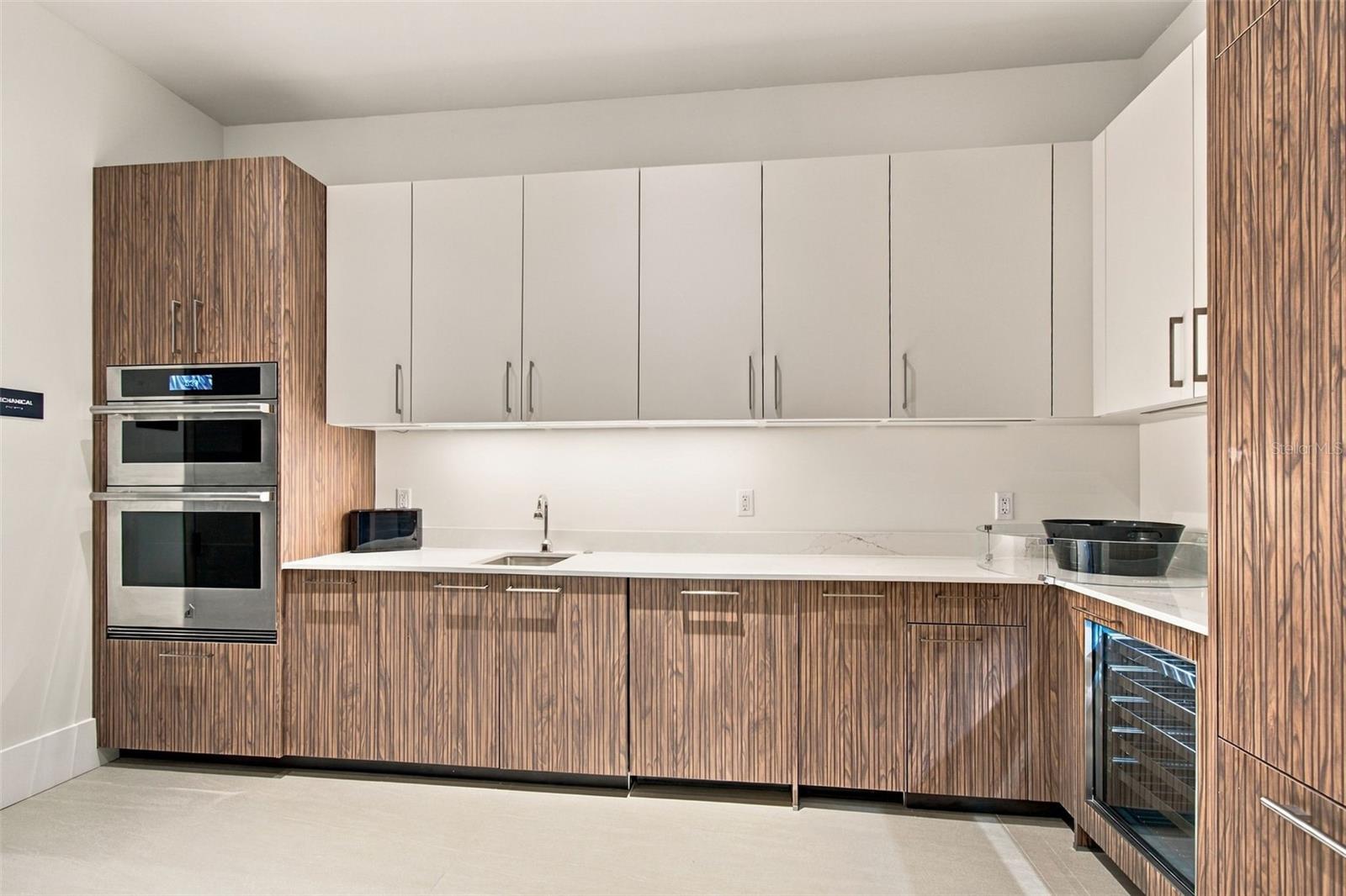 275 1ST AVE S #2903 — photo 37