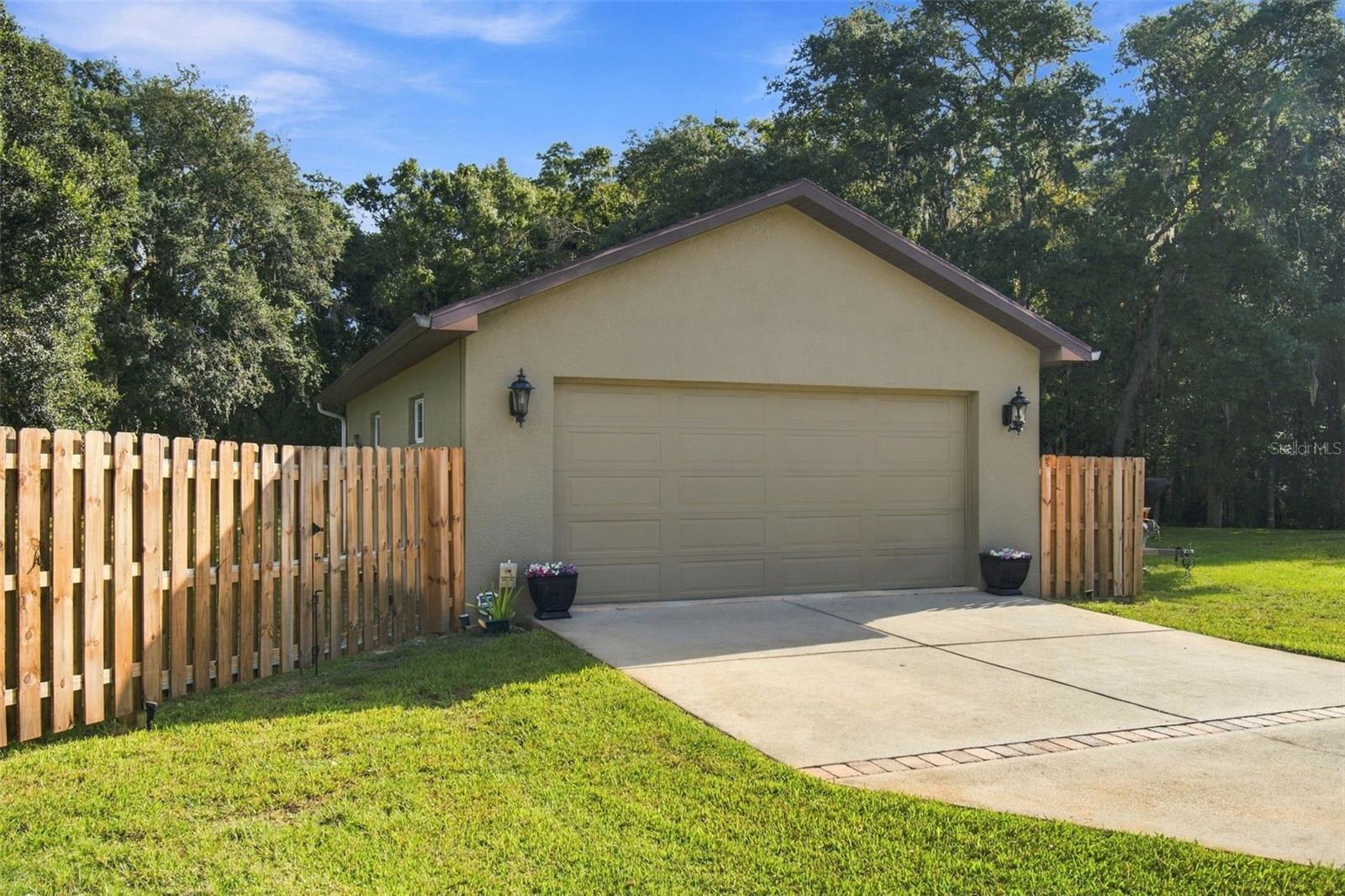 8985 FAIRCHILD CT — photo 38