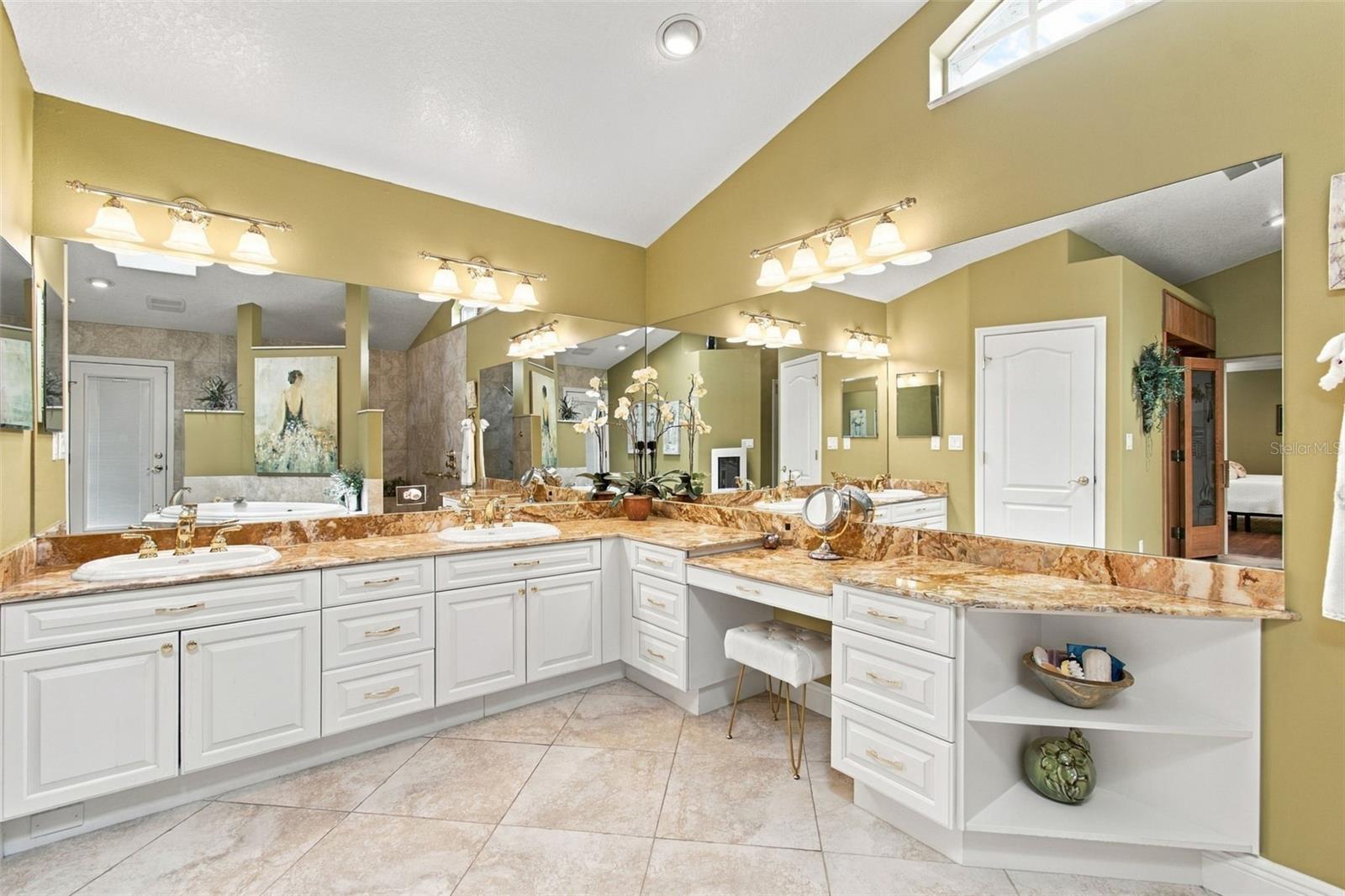8985 FAIRCHILD CT — photo 23