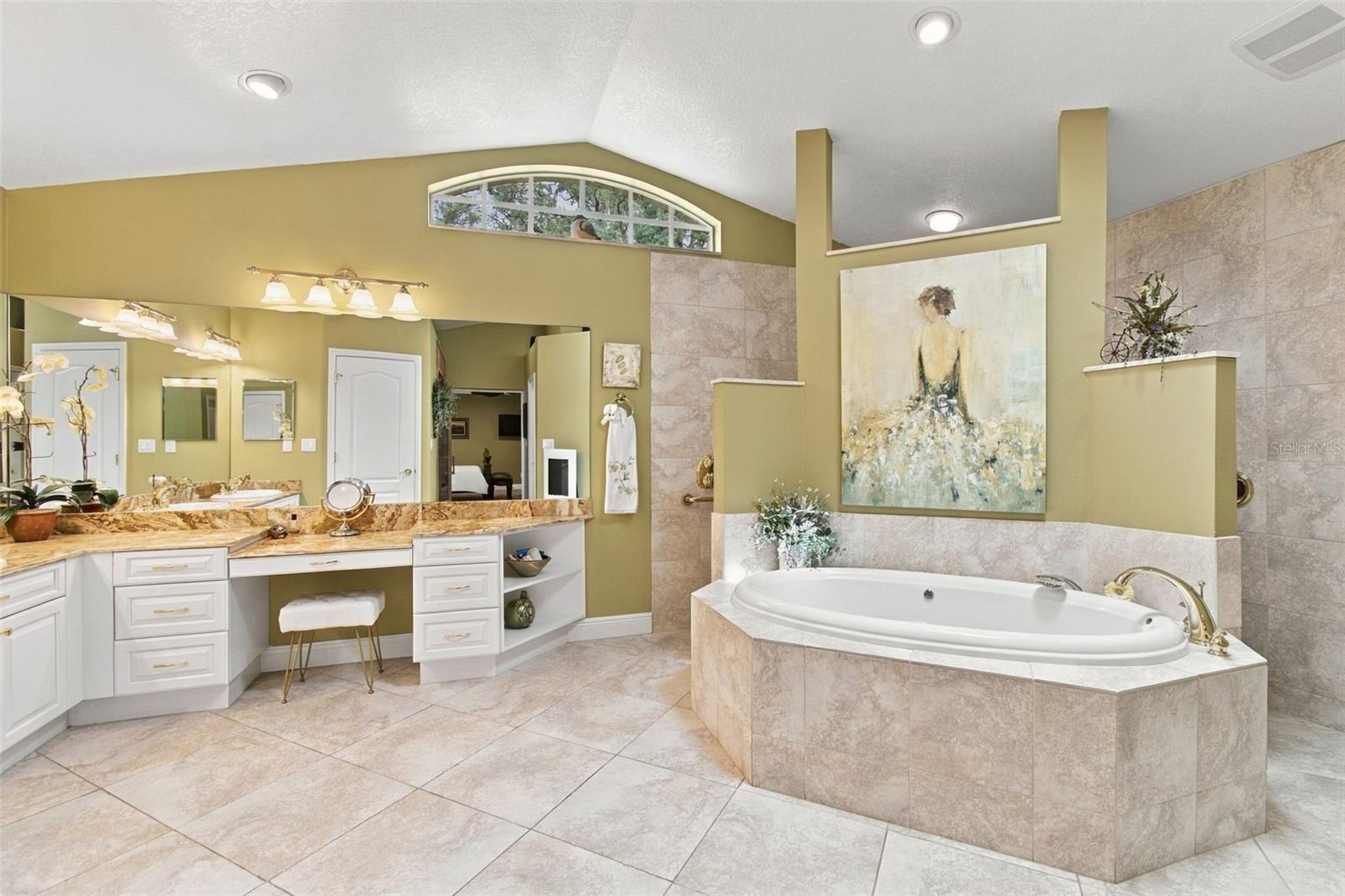 8985 FAIRCHILD CT — photo 24