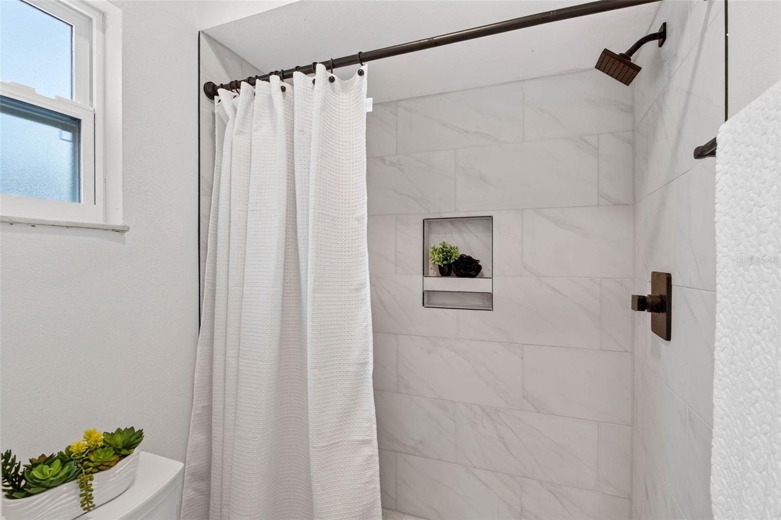 11514 BEE HIVE LN — photo 17