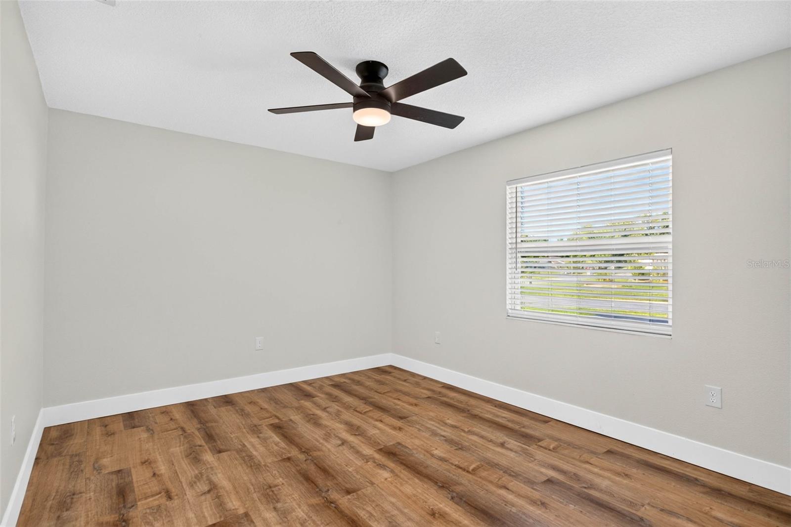 11514 BEE HIVE LN — photo 23
