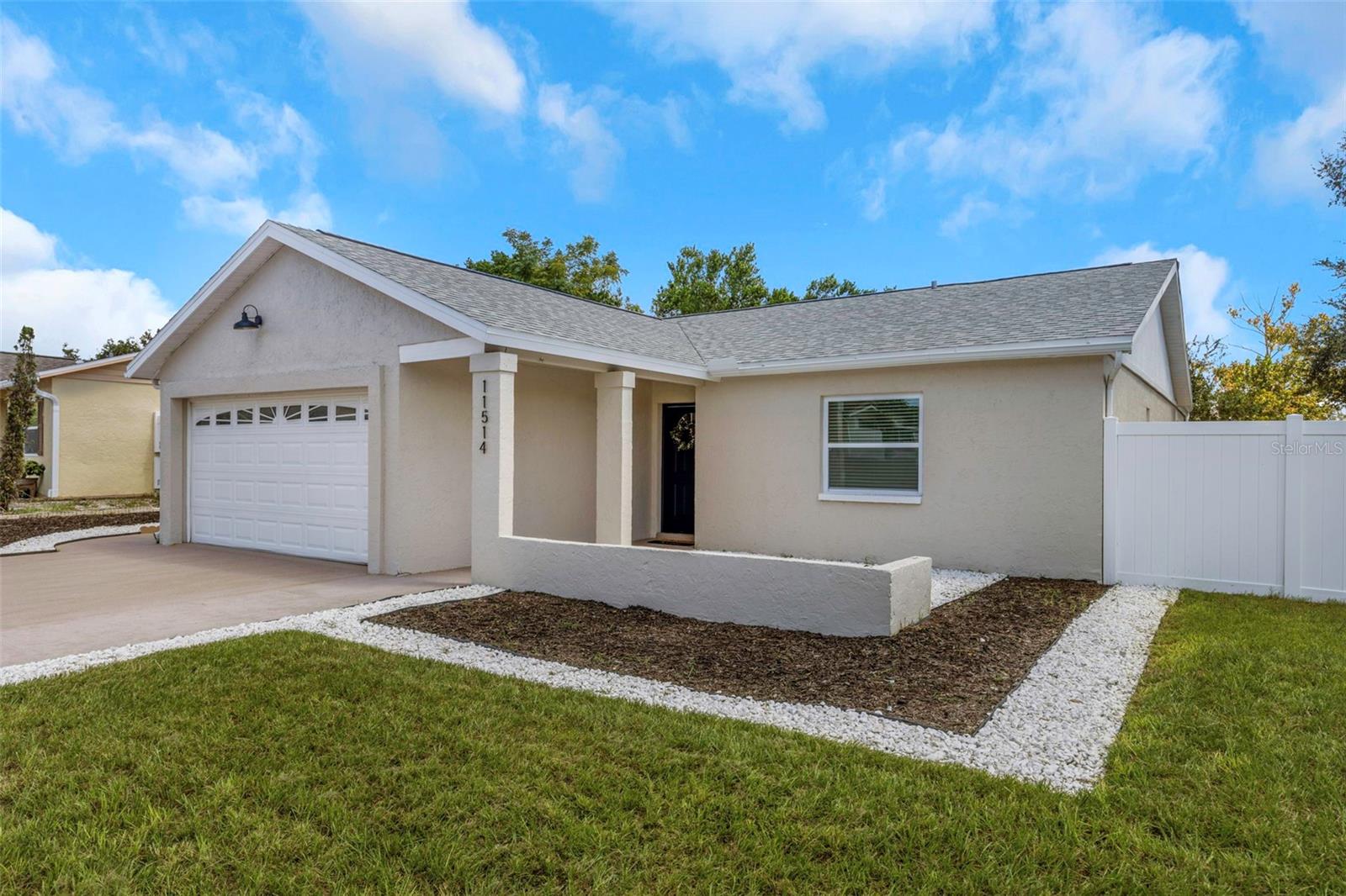 11514 BEE HIVE LN — photo 2