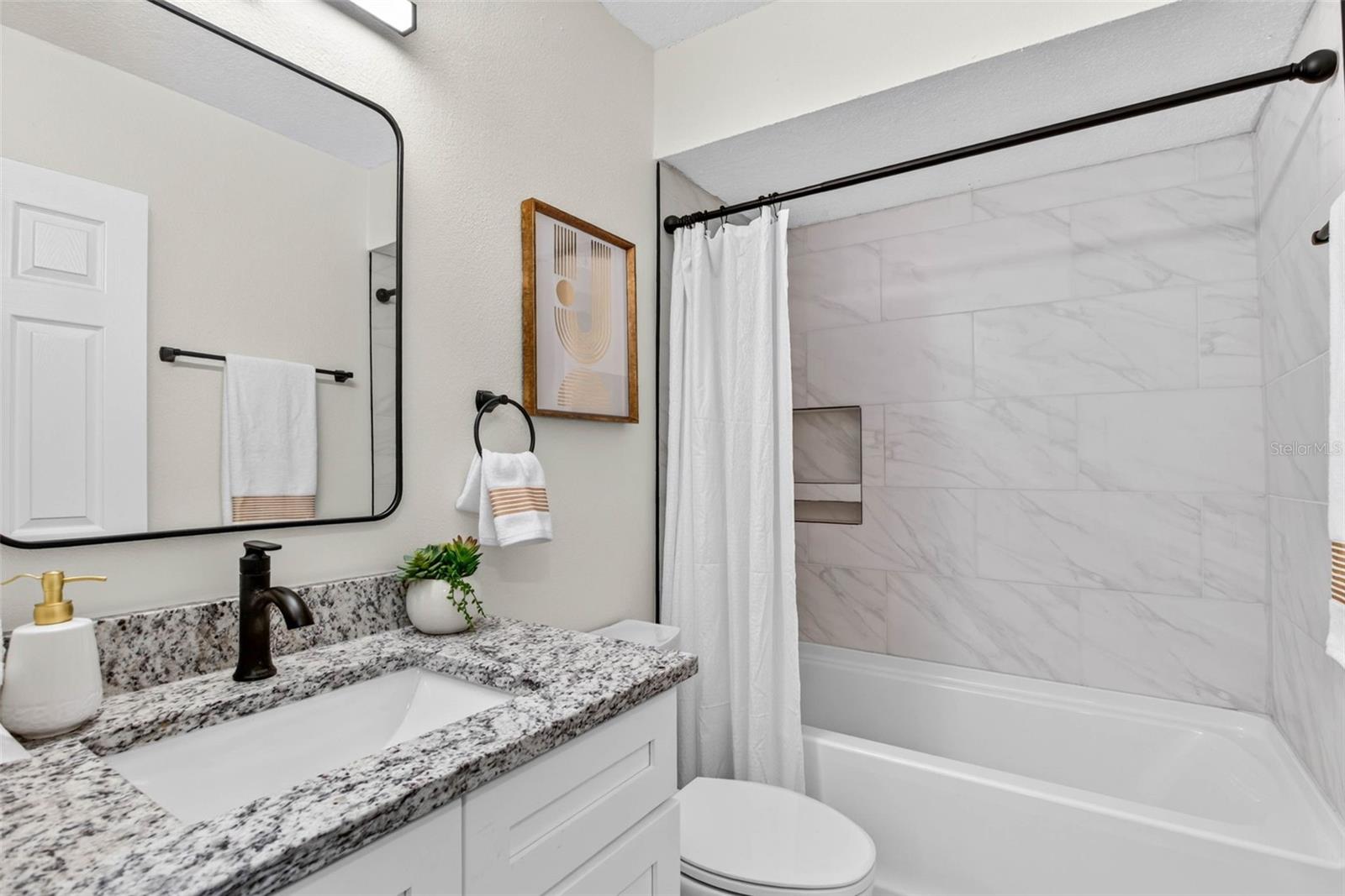 11514 BEE HIVE LN — photo 24