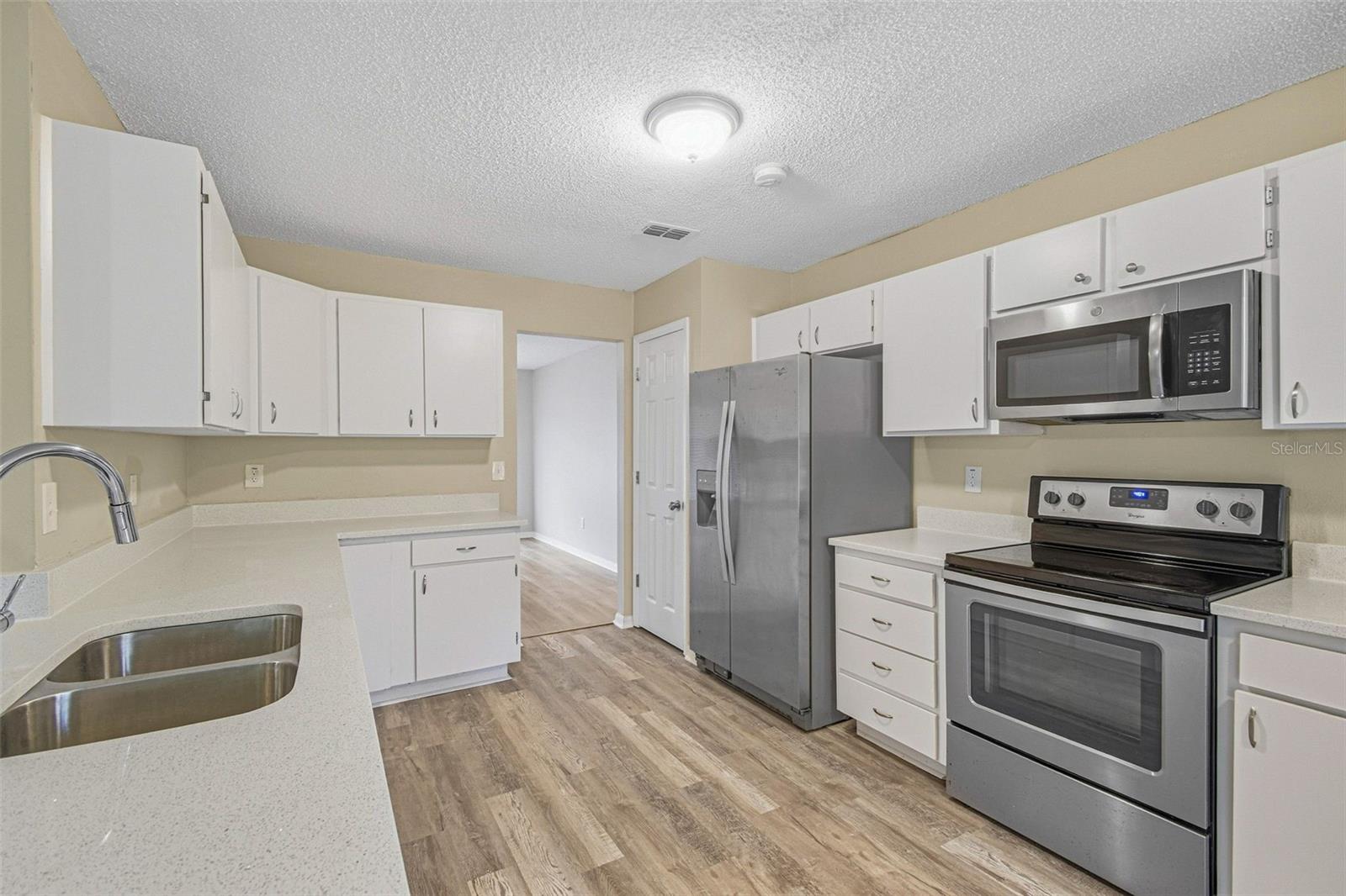 16102 WARDEN PL — photo 20