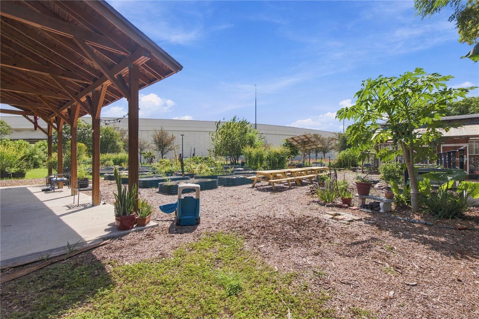511 E FRANCES AVE — photo 19