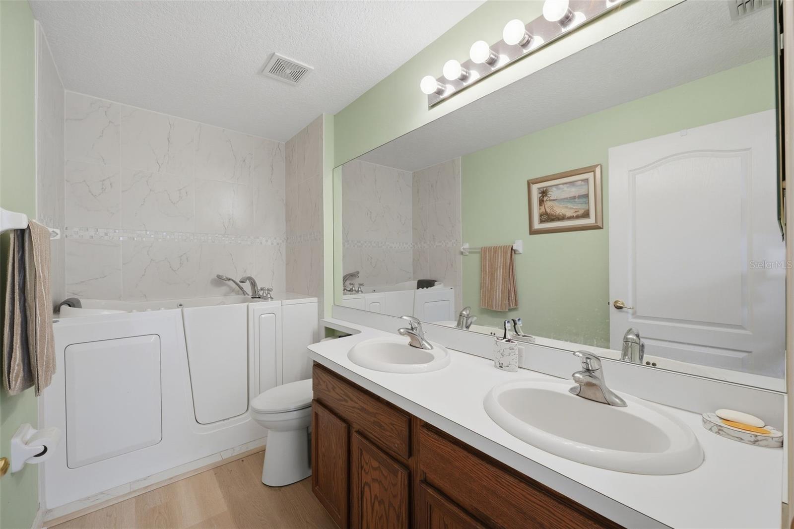 1201 DUSTAN PL — photo 32