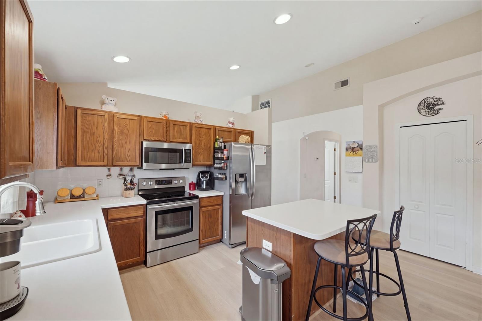 1201 DUSTAN PL — photo 18