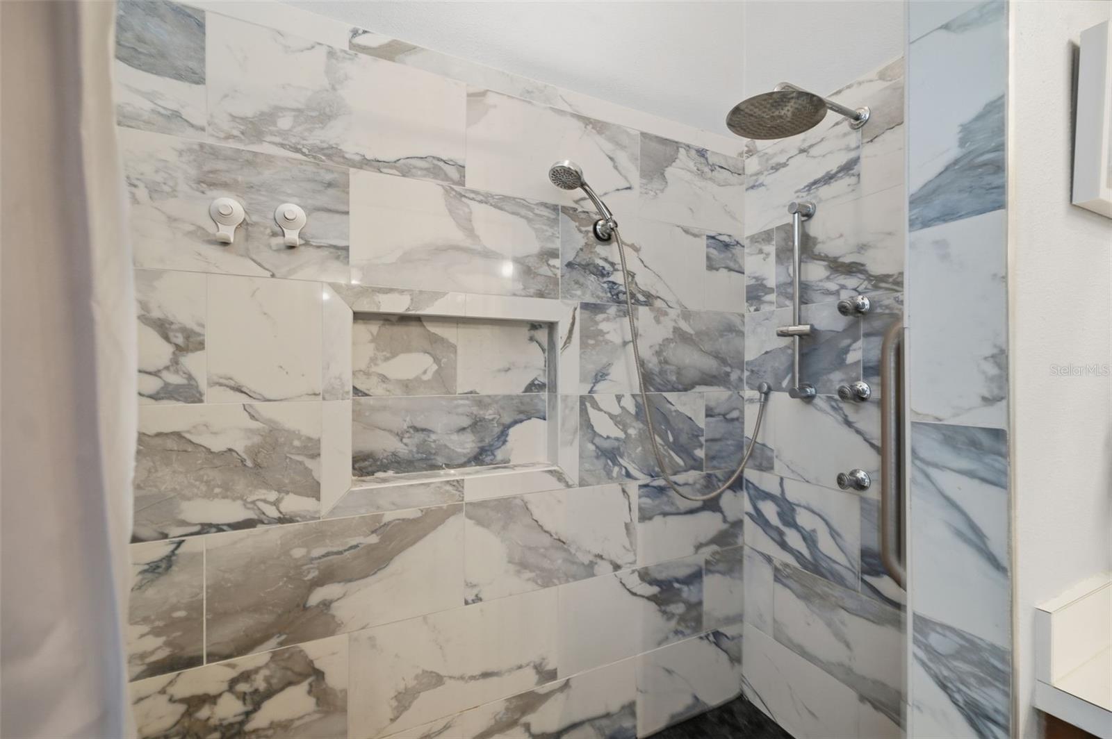 1201 DUSTAN PL — photo 26