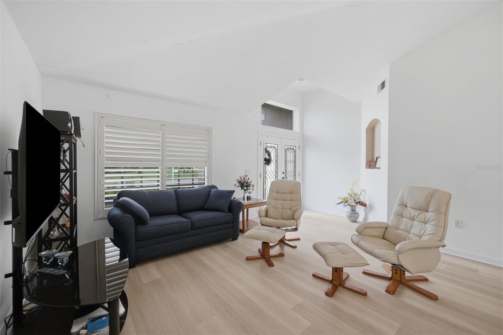 1201 DUSTAN PL — photo 7