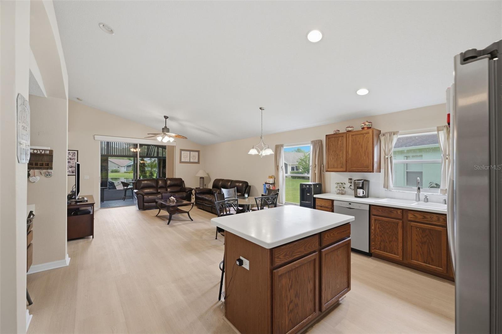 1201 DUSTAN PL — photo 17