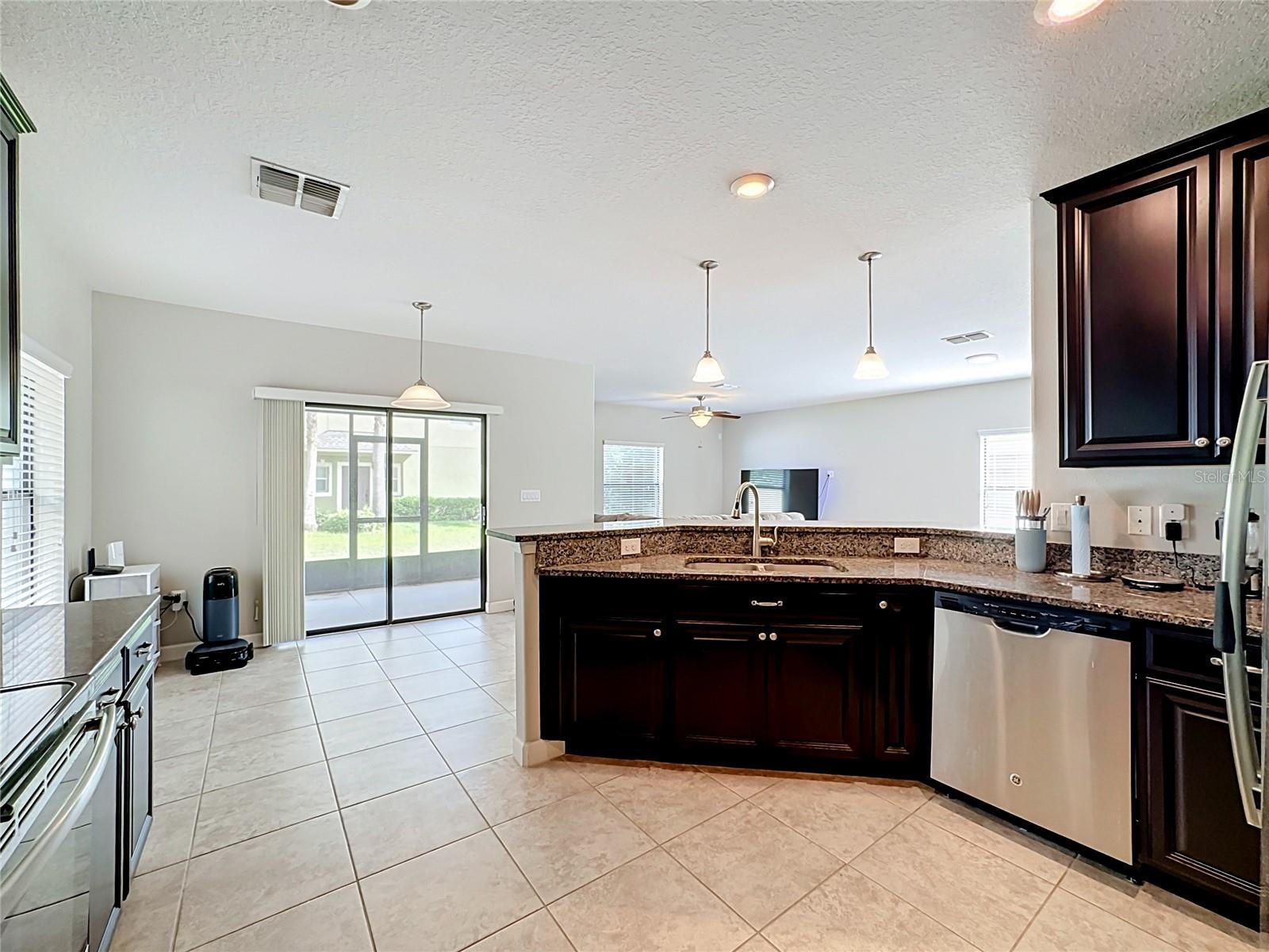 1922 CITRUS LAKE CT — photo 6