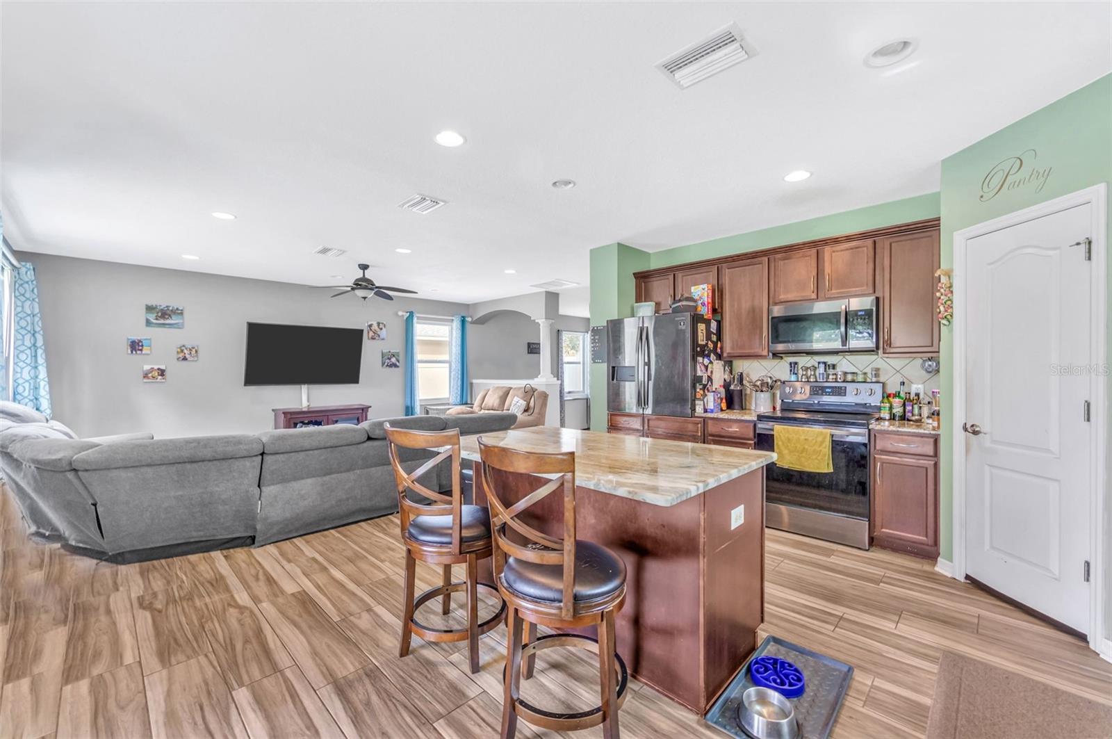 15700 GREYROCK DR — photo 15