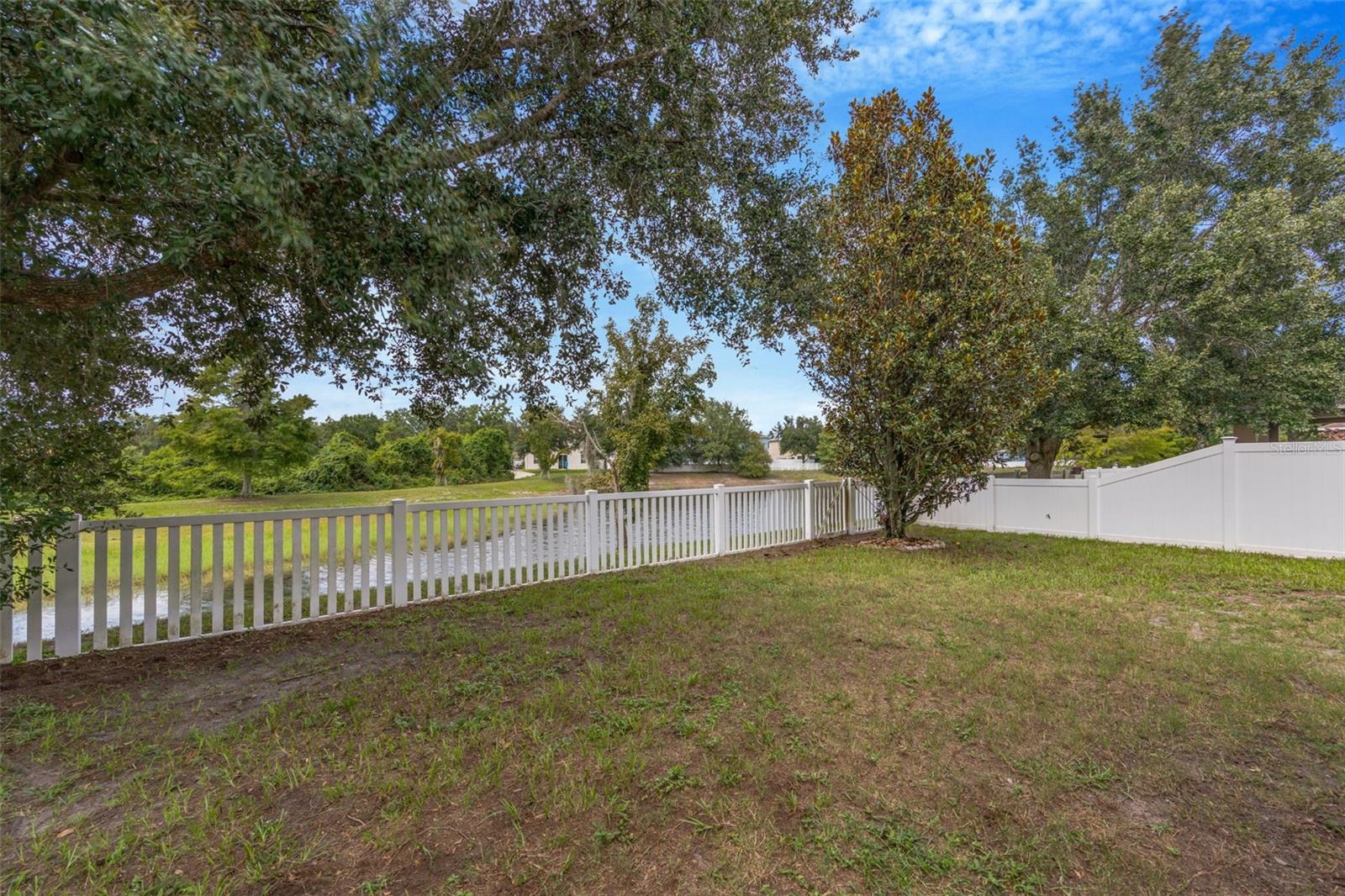 15700 GREYROCK DR — photo 41