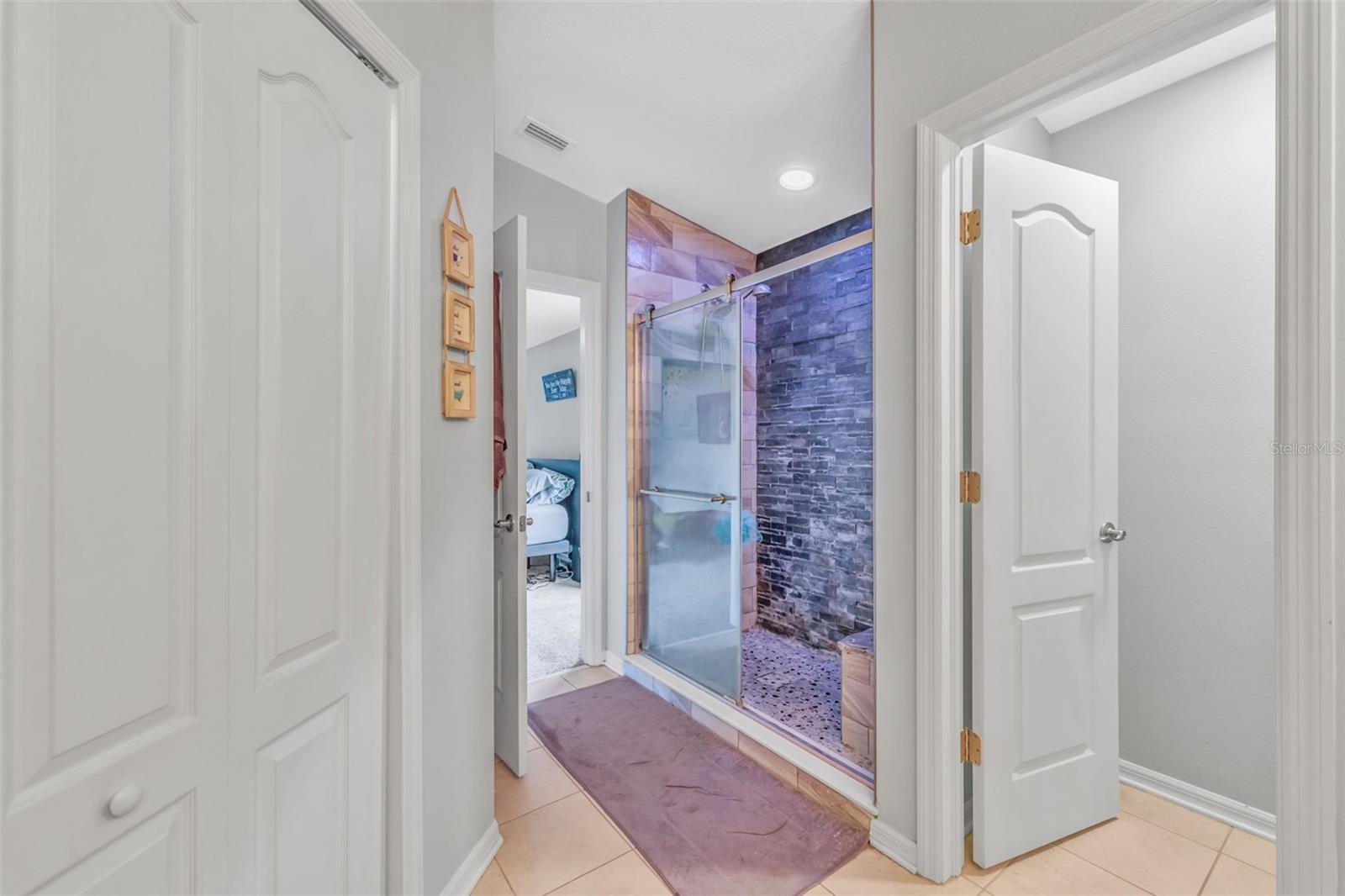 15700 GREYROCK DR — photo 25