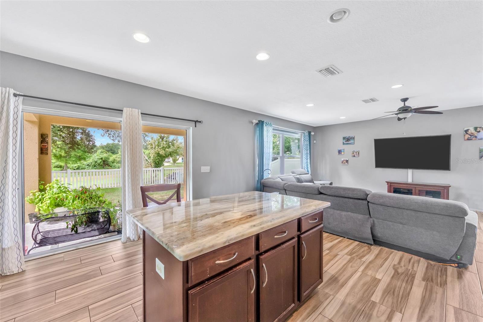 15700 GREYROCK DR — photo 18
