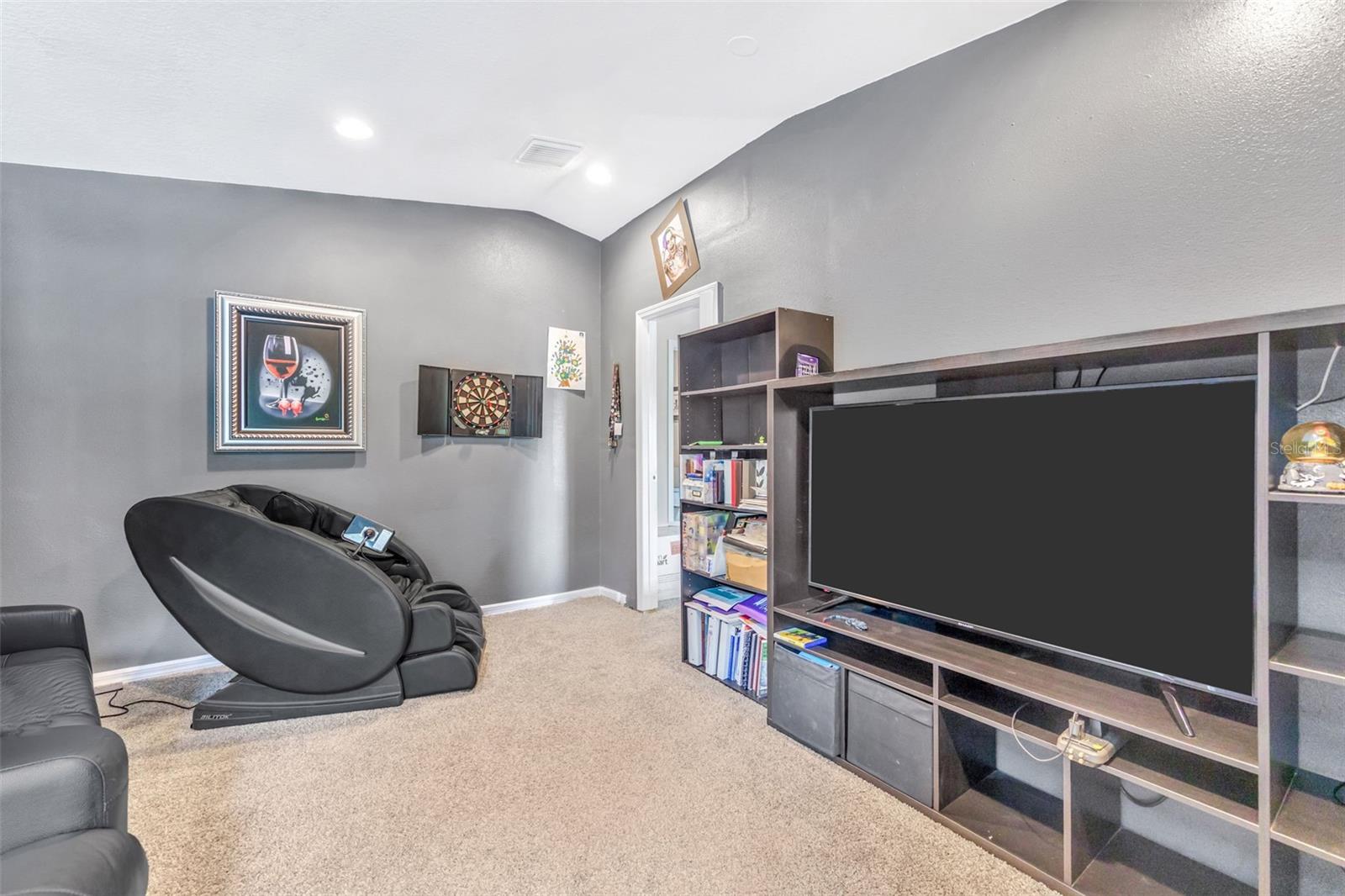 15700 GREYROCK DR — photo 38