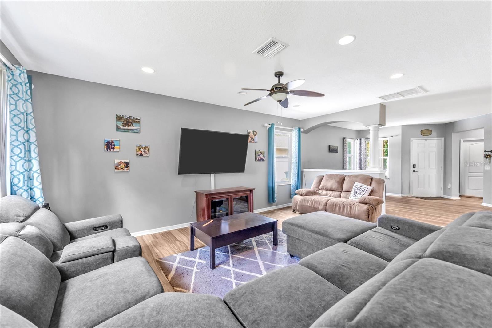 15700 GREYROCK DR — photo 9