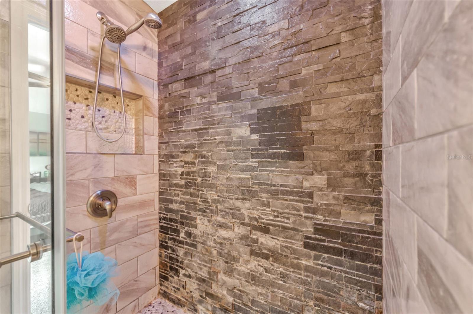 15700 GREYROCK DR — photo 27