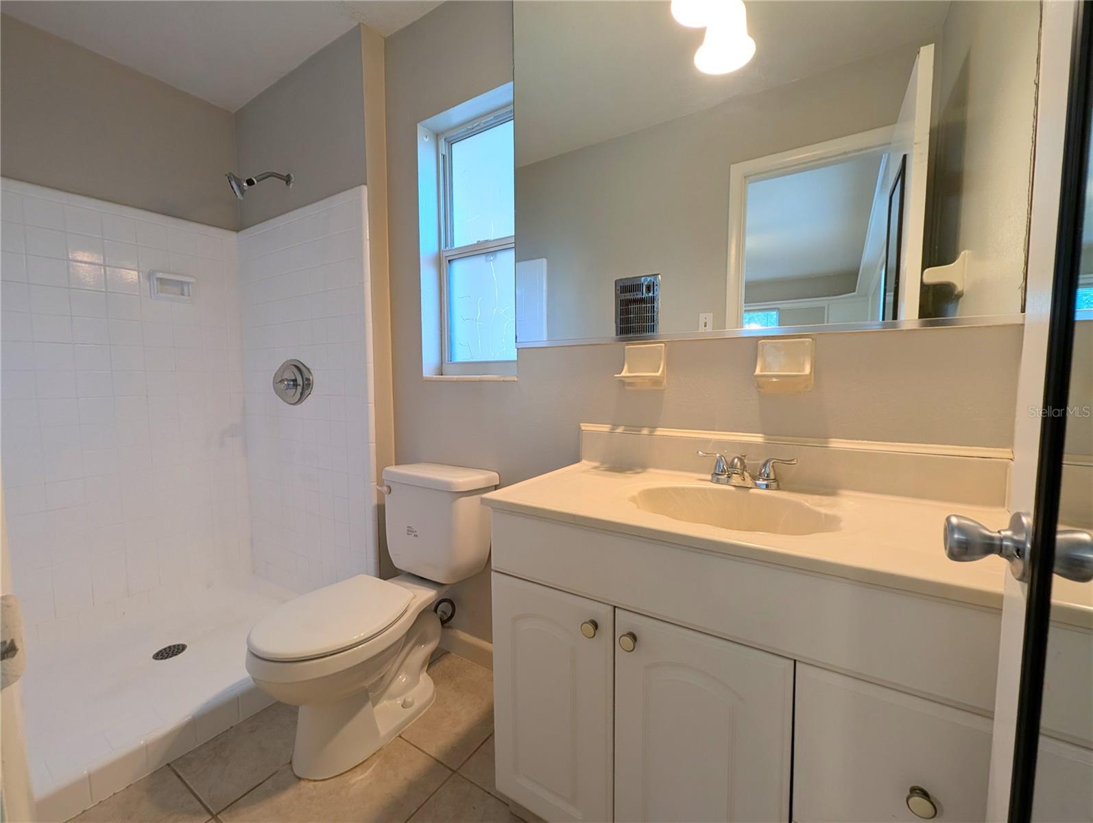4502 S TRASK ST — photo 27