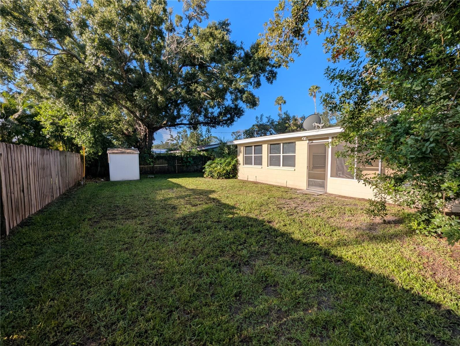 4502 S TRASK ST — photo 33
