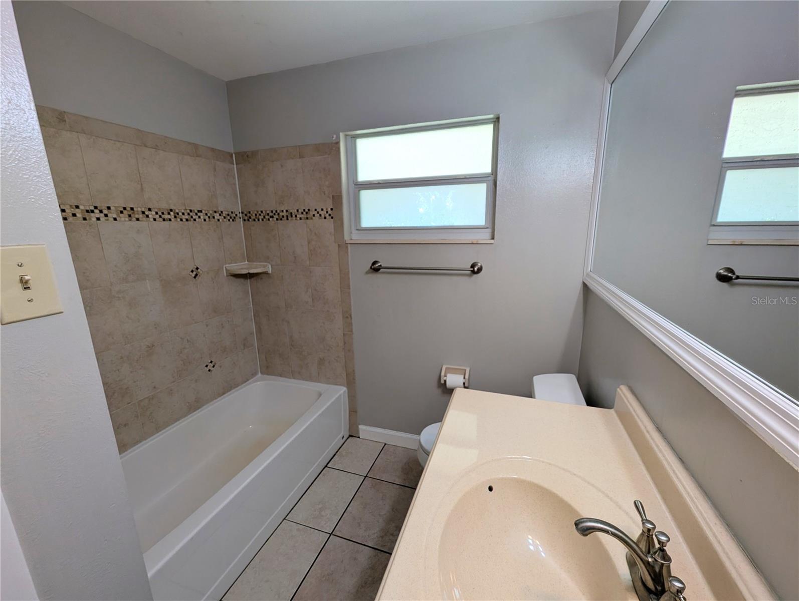 4502 S TRASK ST — photo 19