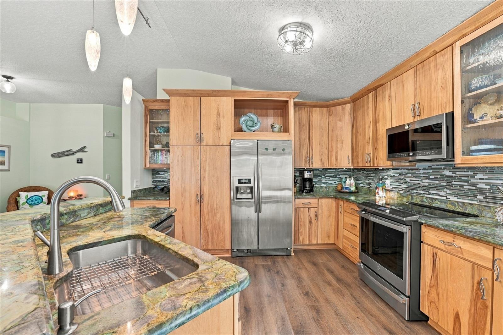 5604 TUGHILL DR — photo 3