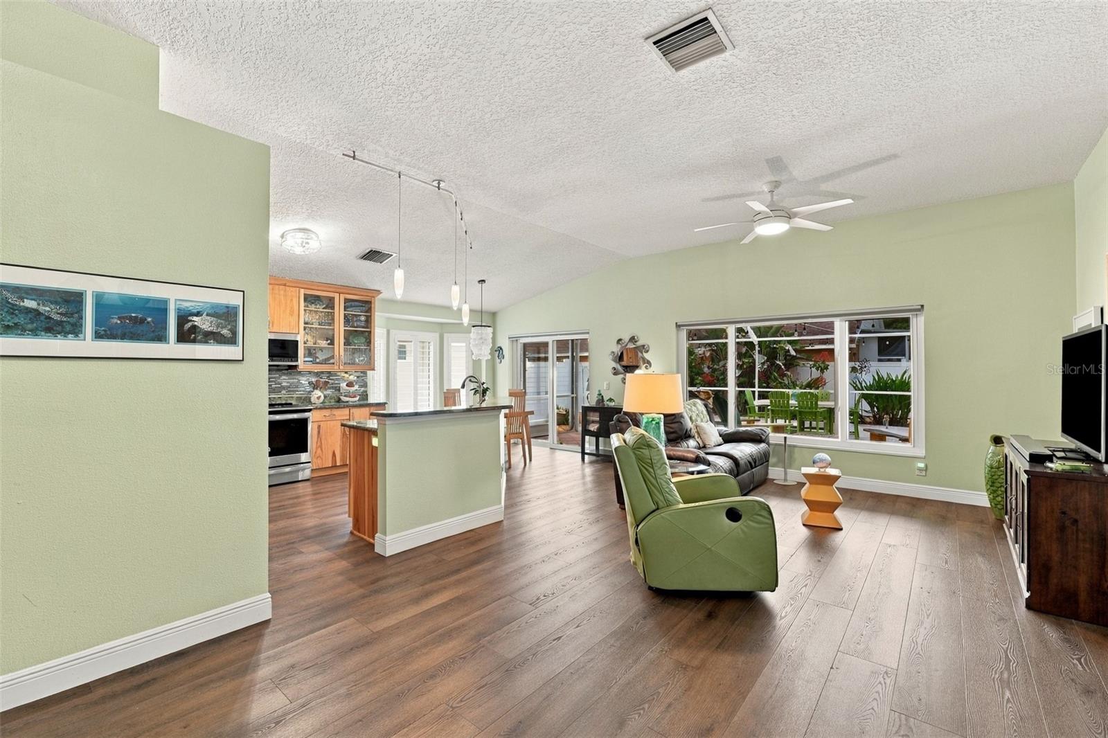 5604 TUGHILL DR — photo 15