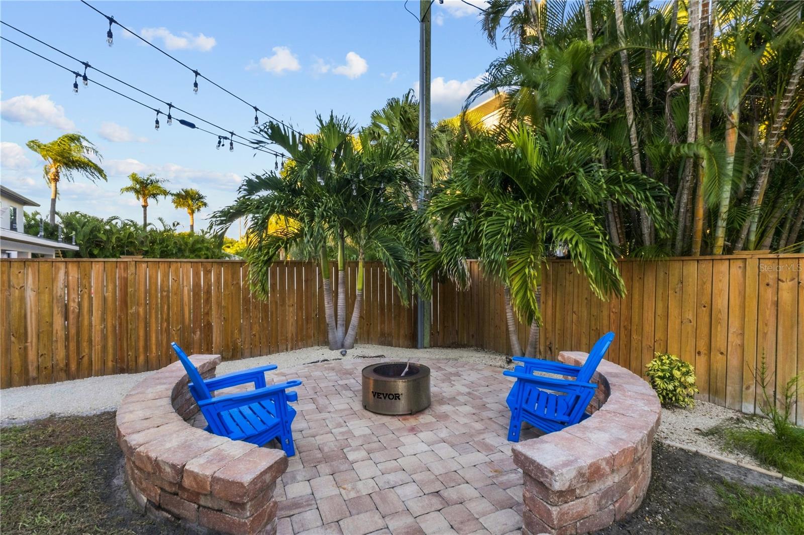 107 SUNSET DR — photo 44